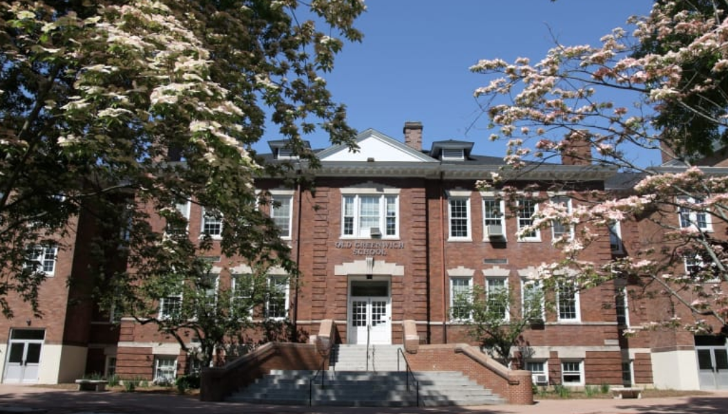 Pick Up at Old Greenwich School