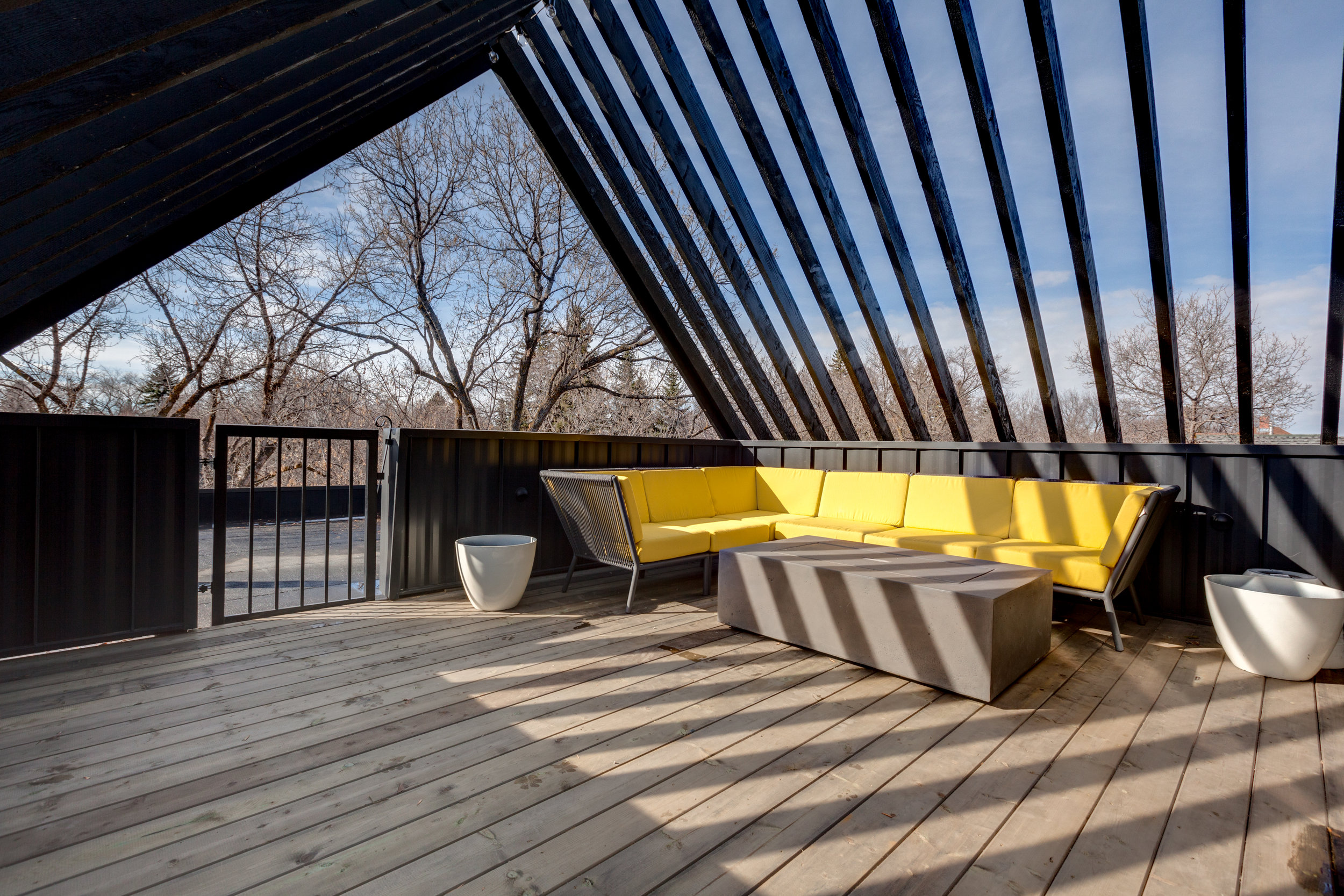 Edmonton-Custom-Infill-Garneau-Rooftop-balcony