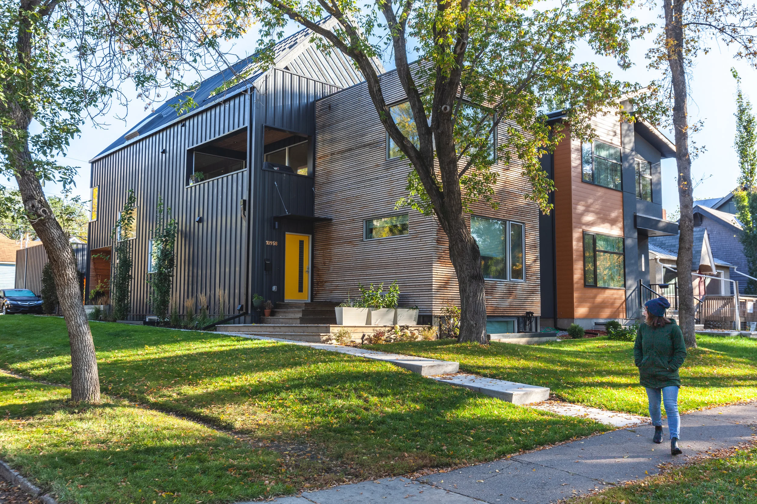 Edmonton-Custom-Infill-Exterior