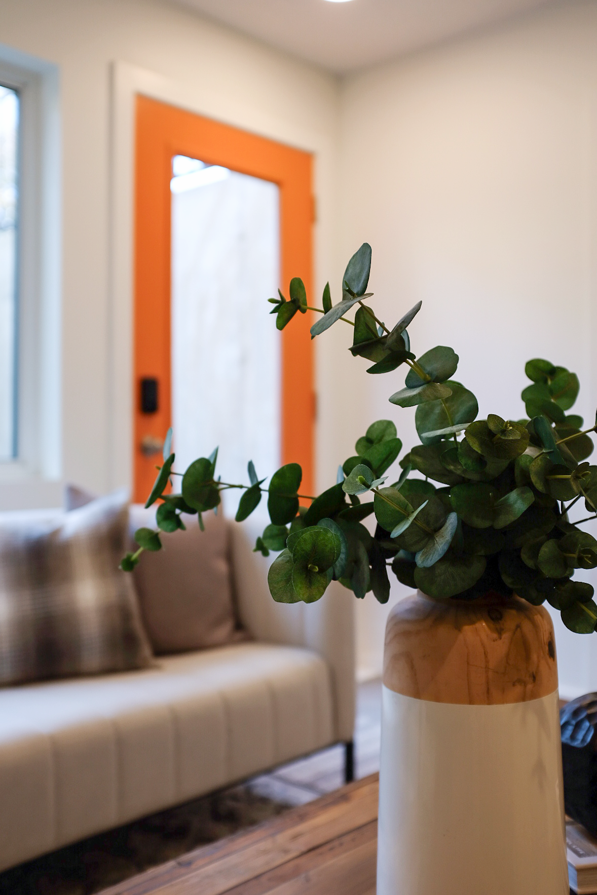ArtHouse_Residential_Custom_Home_Infill_Windsor_Park_Edmonton_Builder_Orange_Door_01.png
