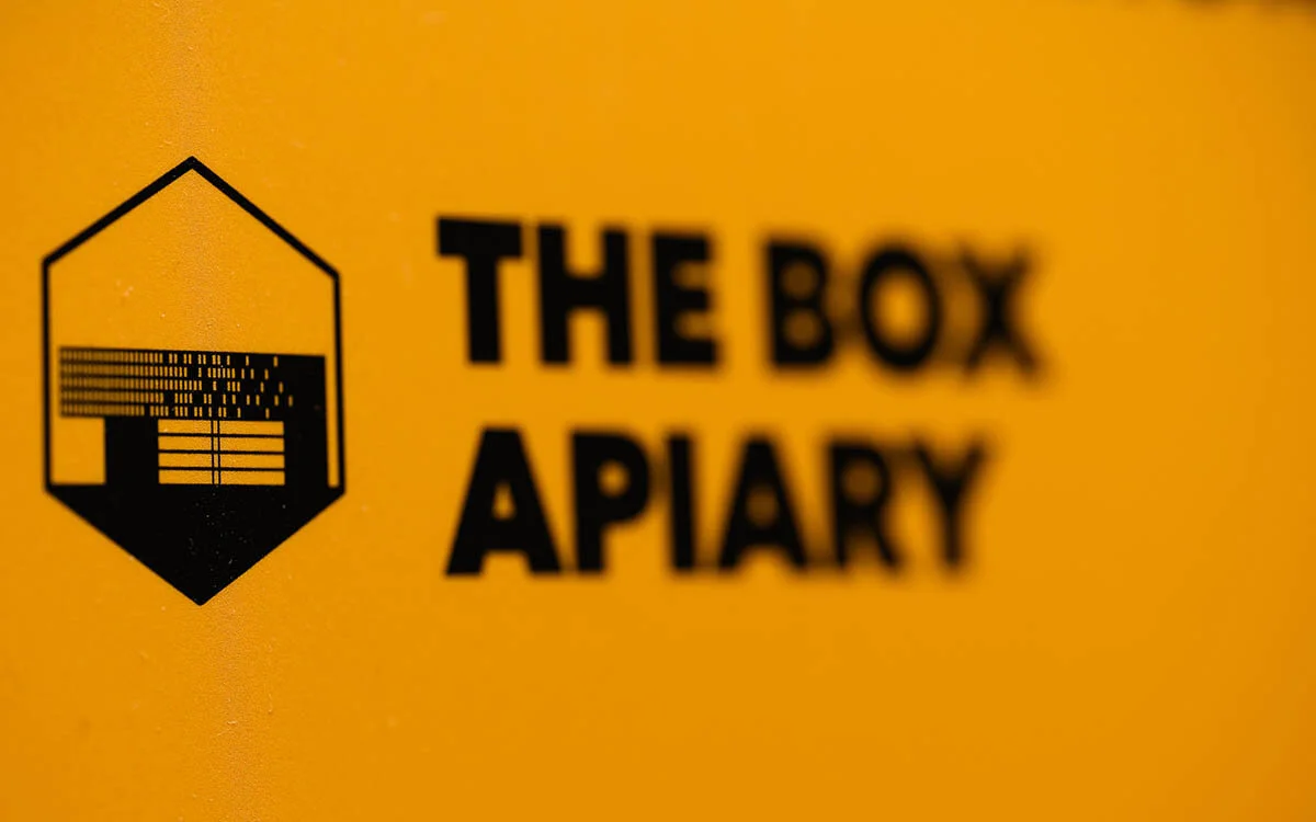 Pollenize Sign-6182.jpg