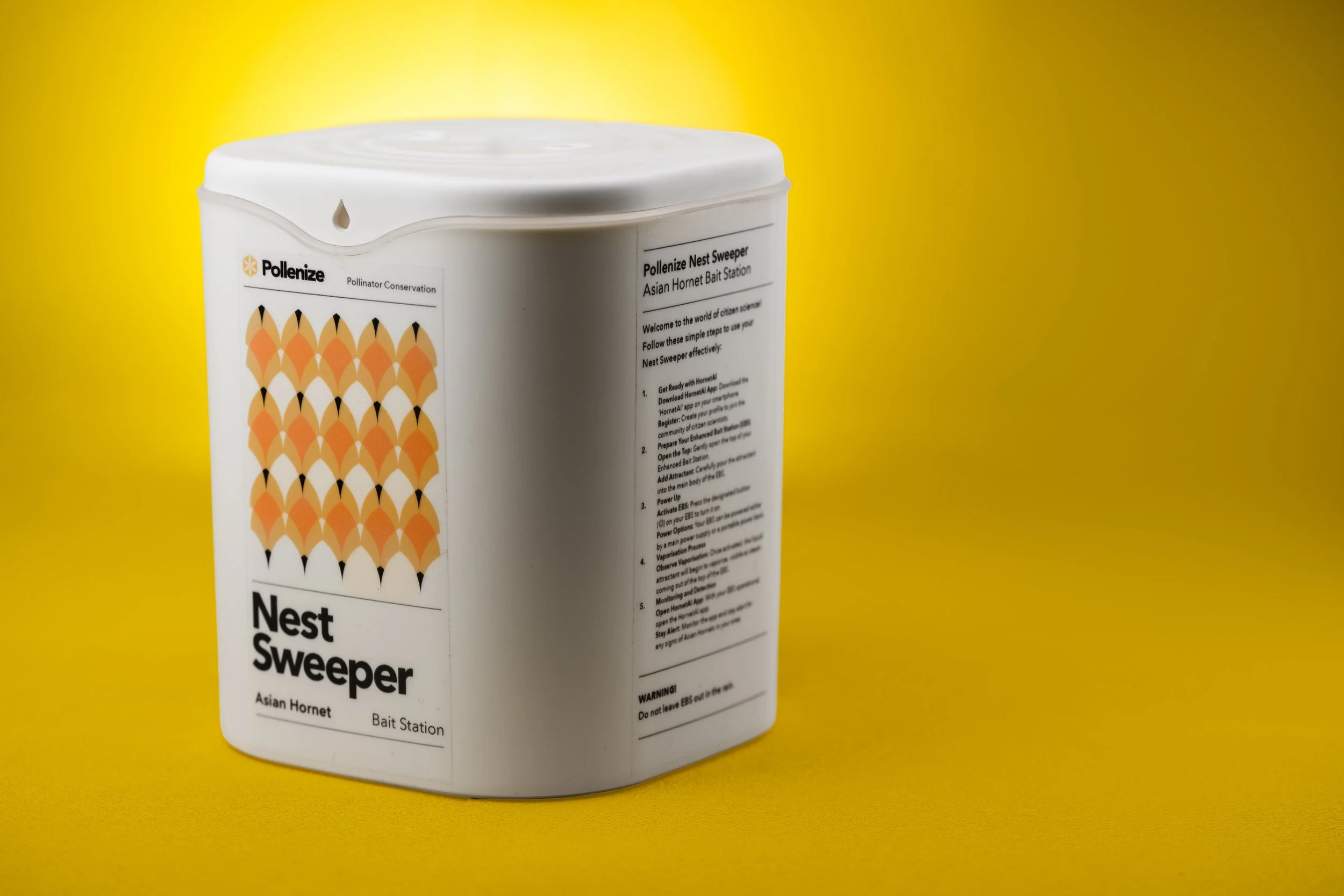 Pollenize Nest Sweeper Asian Hornet Bait Station-8623.jpg