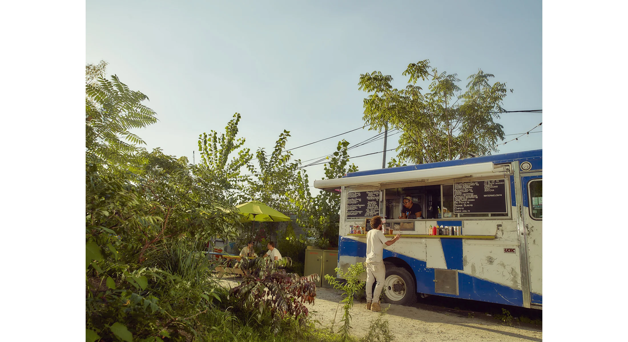 FGS_Nowadays_Detail_059_FoodTruck_Dude_v02_Prin.jpg