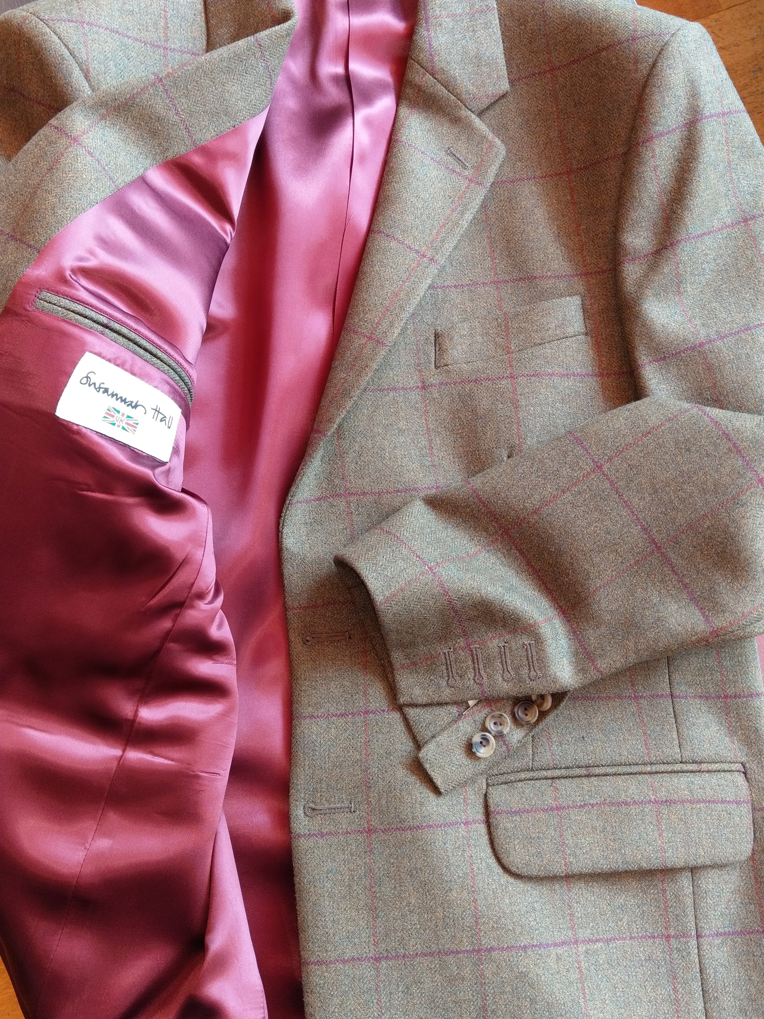 tweed-jacket-bespoke-tailor-johnstons-elgin-susannah-hall-made-britain-uk.jpg