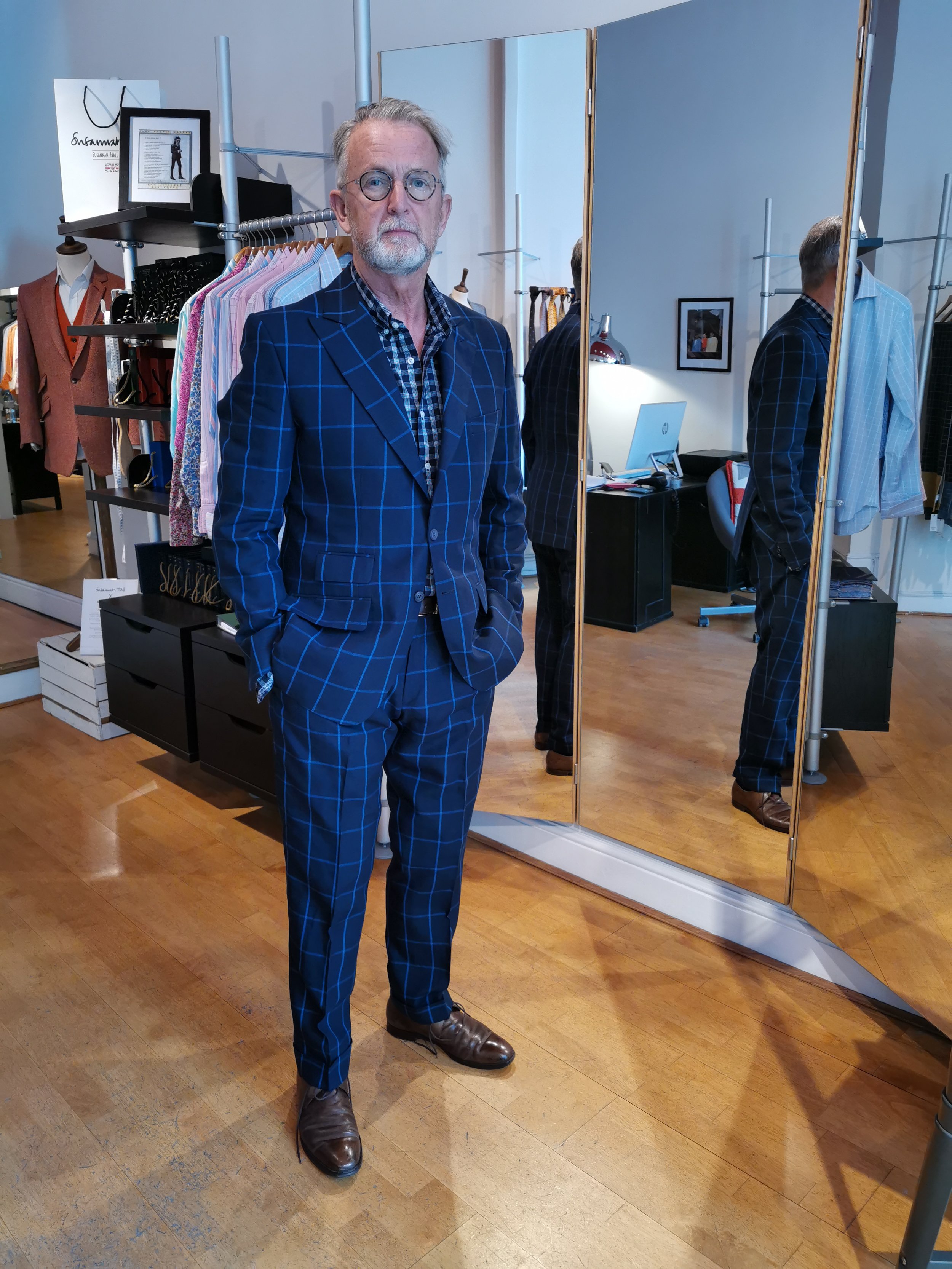 susannah-hall-linen-suit-bespoke-tailor-made-britain-uk-bateman-ogden.jpg