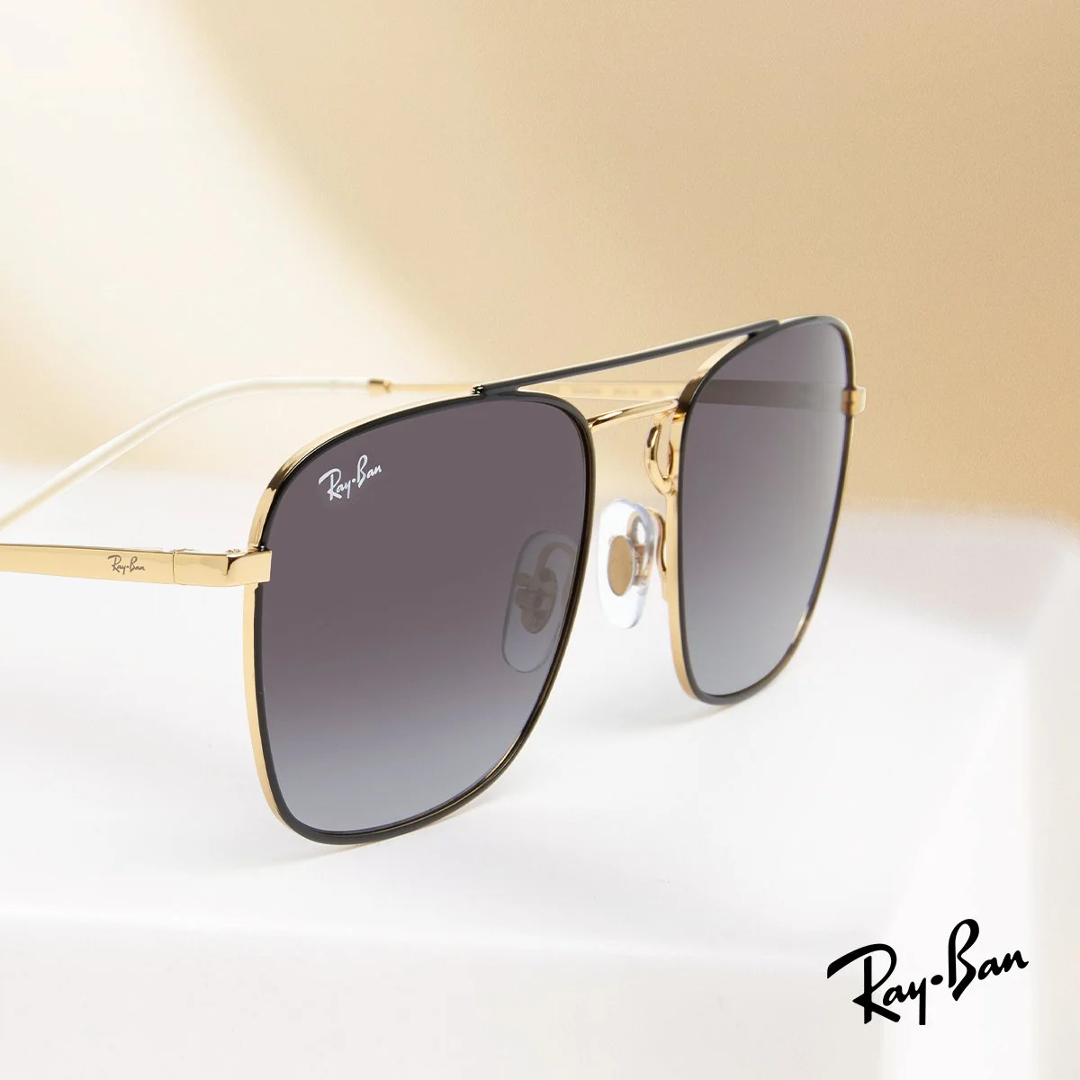 AB_Ad-collection_Lux-Ray-Ban_2023-Q4_1200x1200_V4.jpg