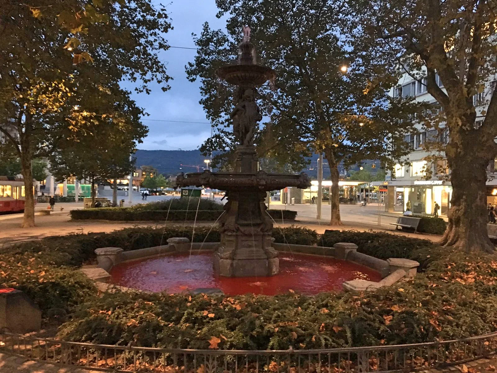 happytobleed-13-zürich.jpg