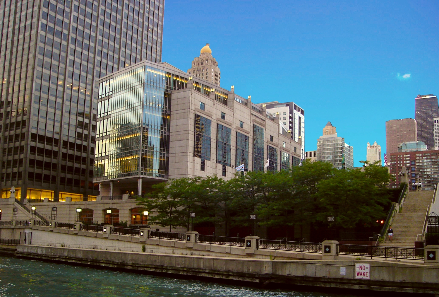 Gleacher Center University of Chicago Graduate School of Business Chicago, Illinois $48 million 217,000 square feet