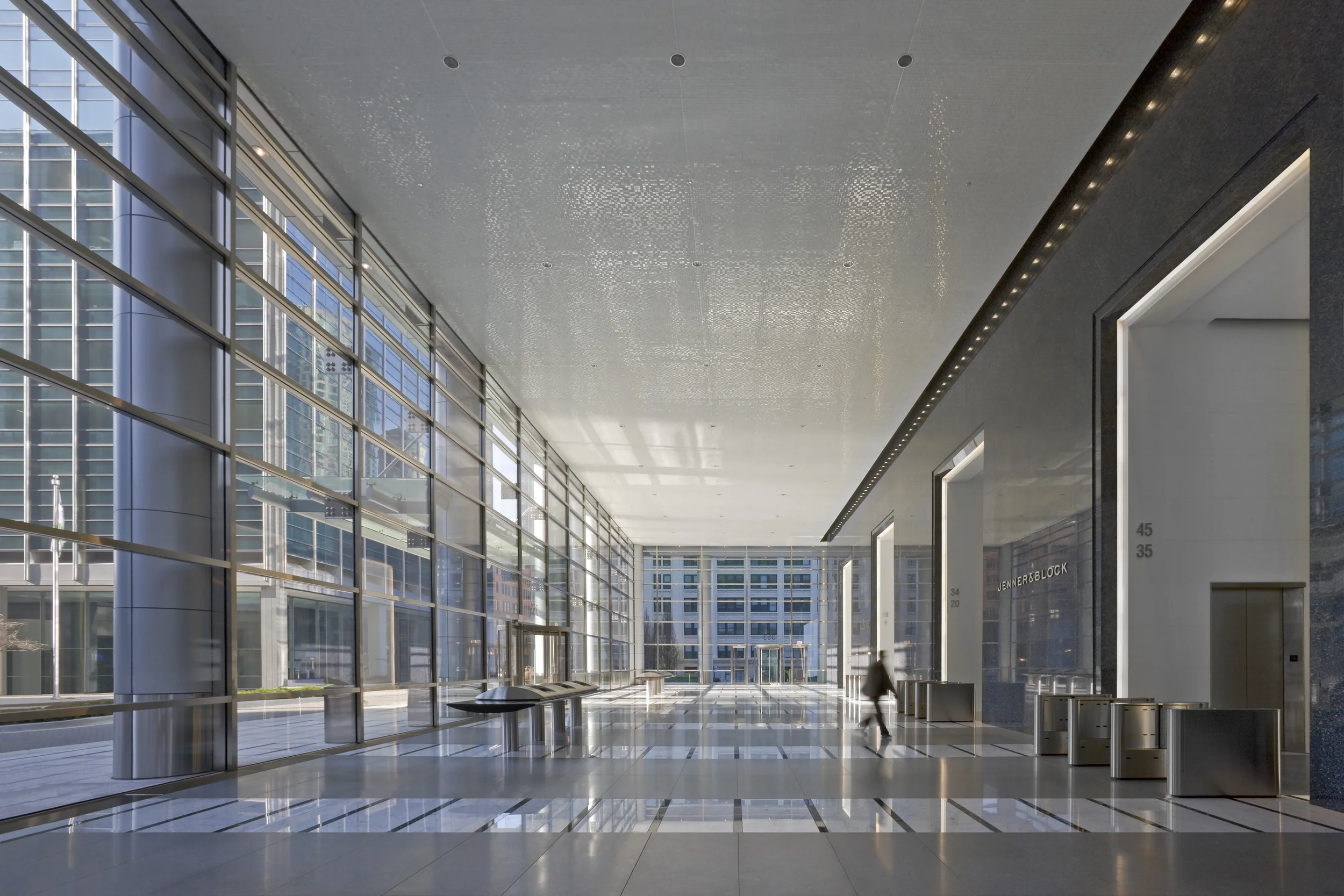 353 North Clark Chicago, Illinois $500 million 1.2 million square feet