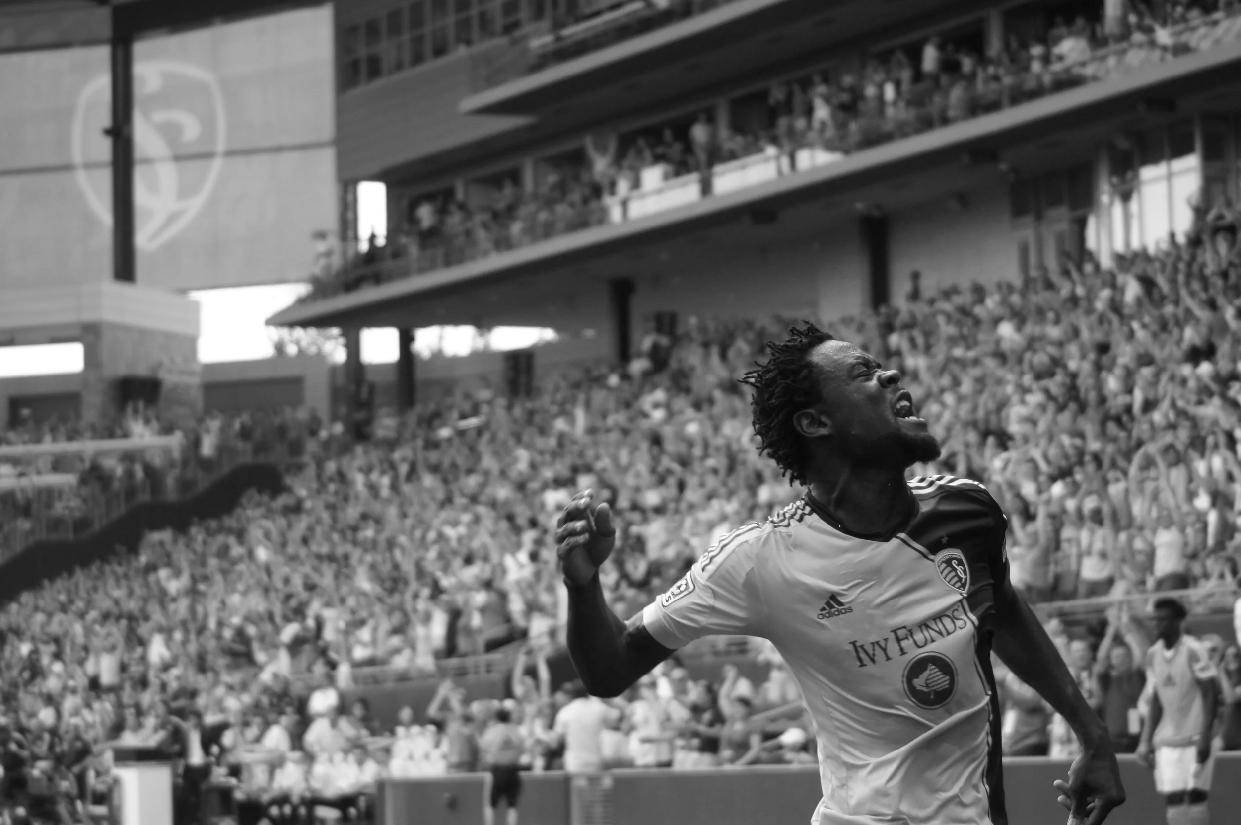 kei kamara celebration // sporting kc