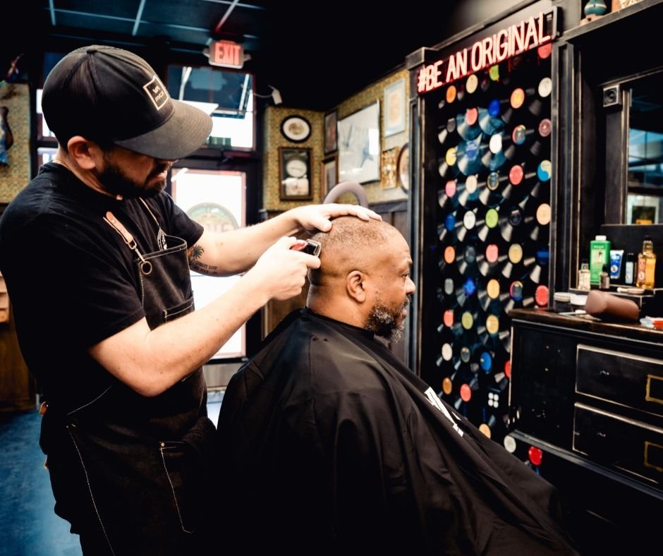 ✂️ The Art of Precision: Mastering the Craft at CHOP Barbershop! ✂️💈

 From the buzz of the clippers to the subtle hum of conversation, every moment in our shop is infused with the essence of craftsmanship and camaraderie. 🔥👨&zwj;🦲

💼 Whether it