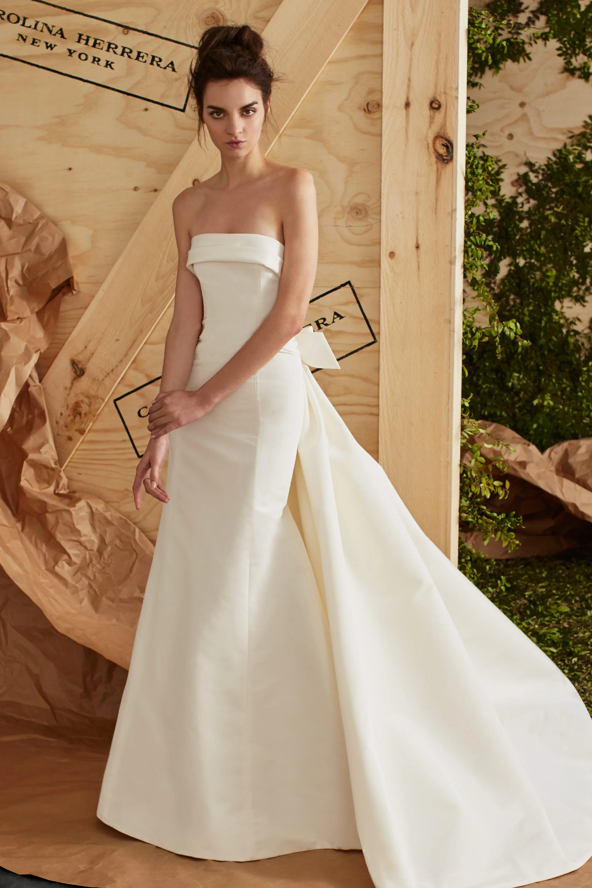 carolina herrera wedding dress bow