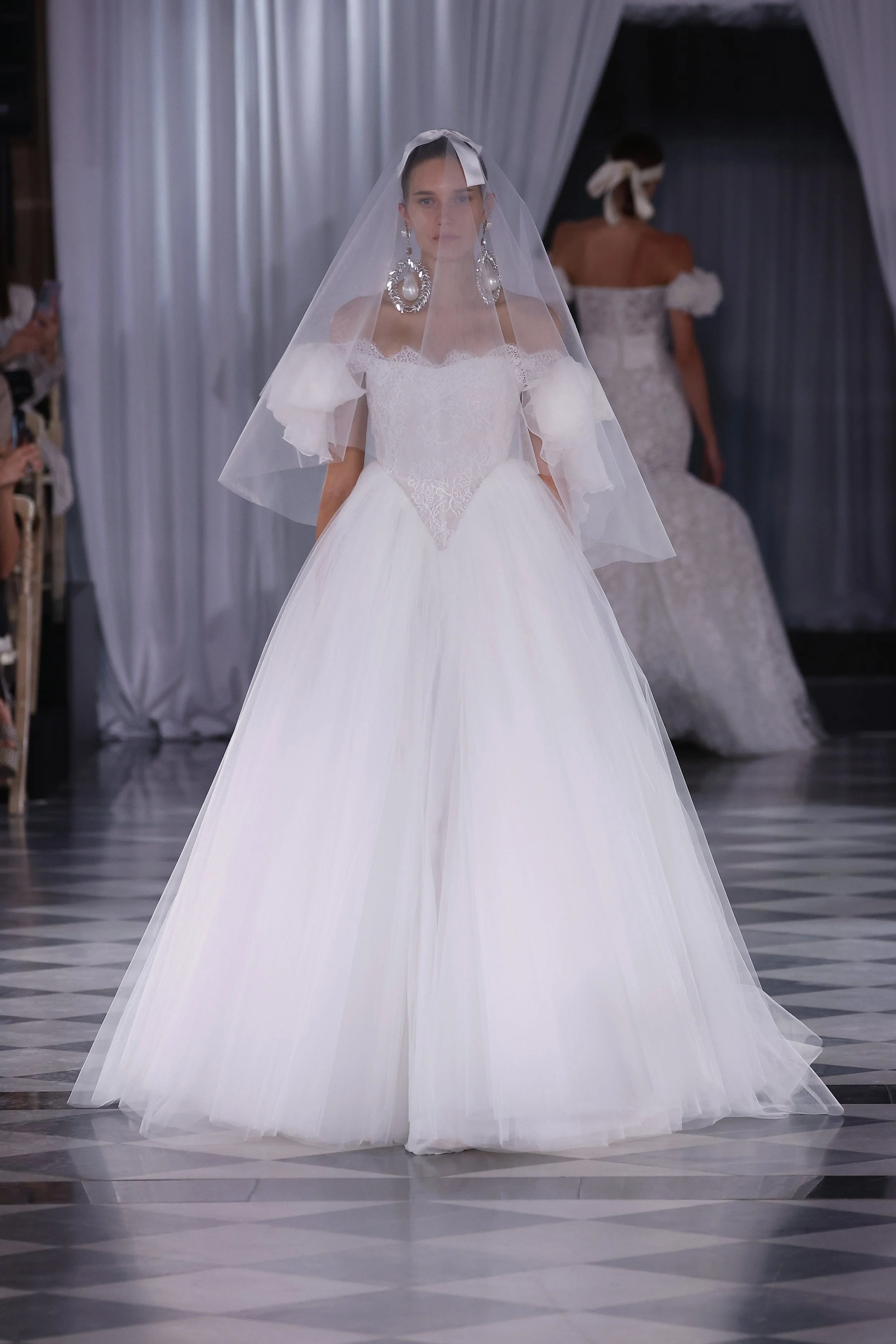 jinwang bride - Giambattista Valli Bridal Collection | Designer Wedding jinwang bride - Giambattista Valli Bridal Collection | Designer Wedding