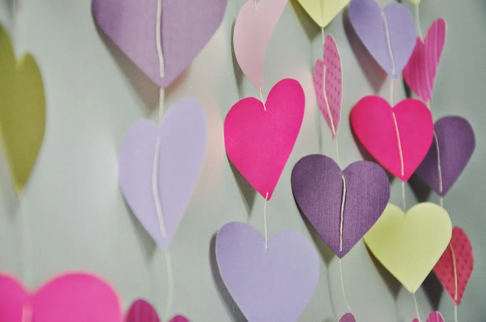 DIY FLOATING HEART MOBILE