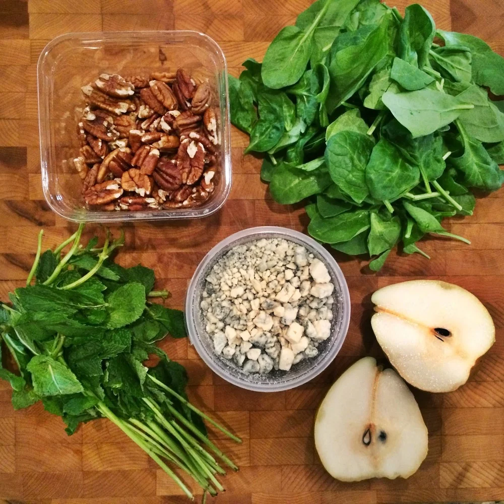 PEAR AND MINT SPINACH SALAD