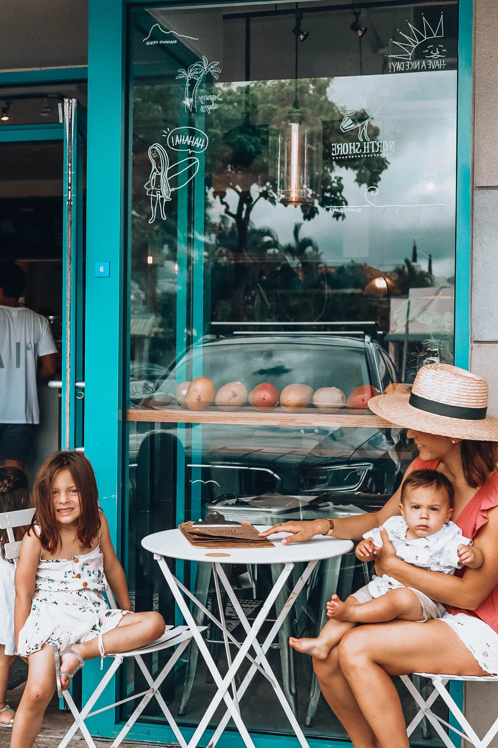 Sunny Days: One of my favorite places to eat on Monsaratt Ave.