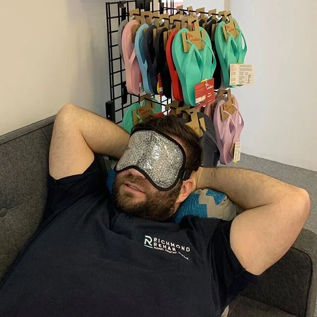 This is how we relax in the clinic... 💆&zwj;♂️ Looks like Jesse and Luke are enjoying the new gel-bead face mask from the team at @calmd.co 🏋️ #sundayvibes #relax #eyemask #richmondrehab #physiotherapist