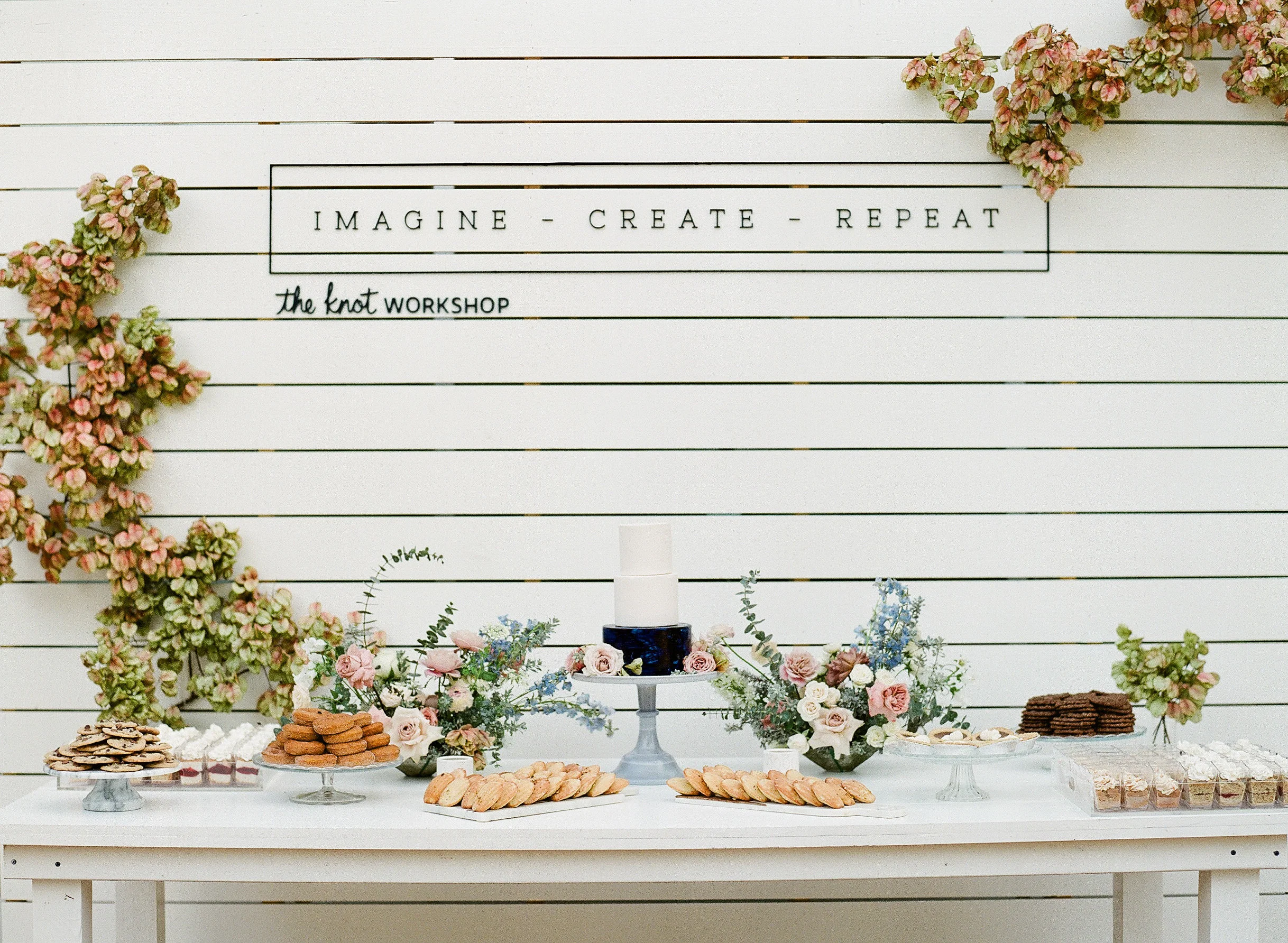 Simply Delicious Custom Cakes