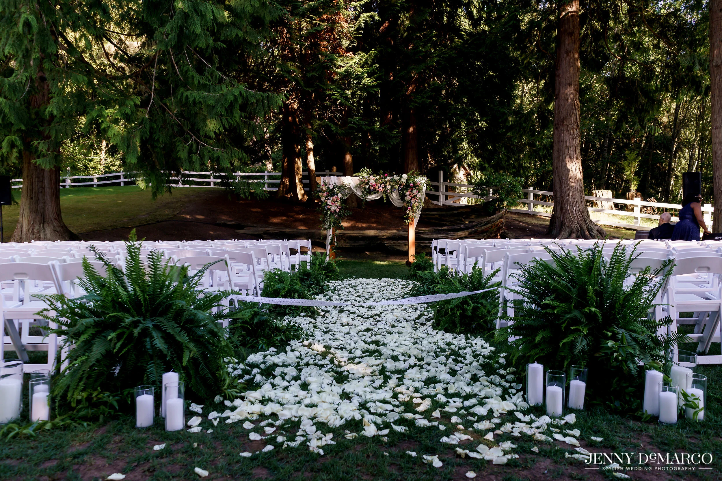 Chateau Lill Wedding Ceremony PNW.jpg