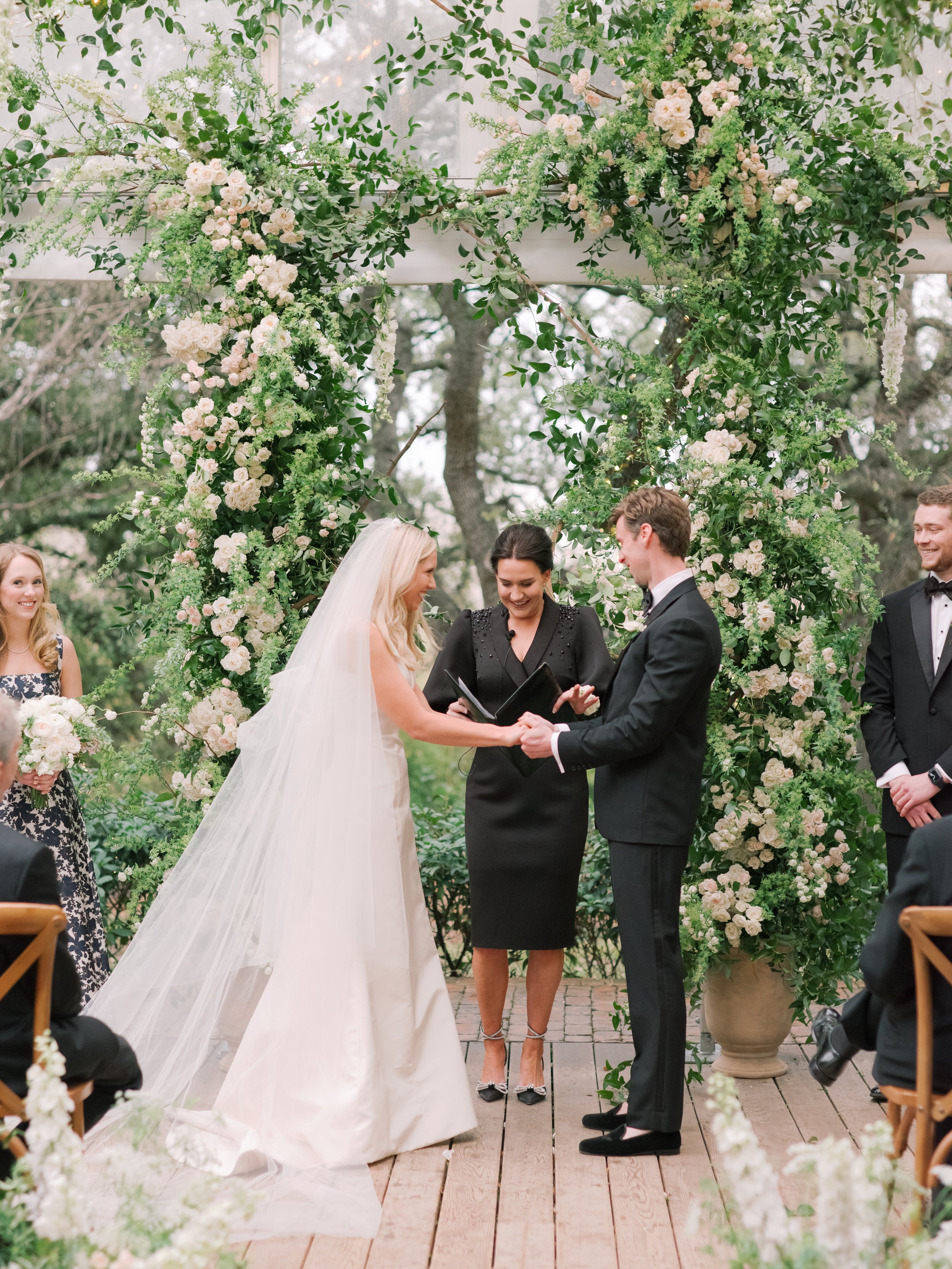 AliandBrady_Matties_Austin_Winter_Wedding48.jpg