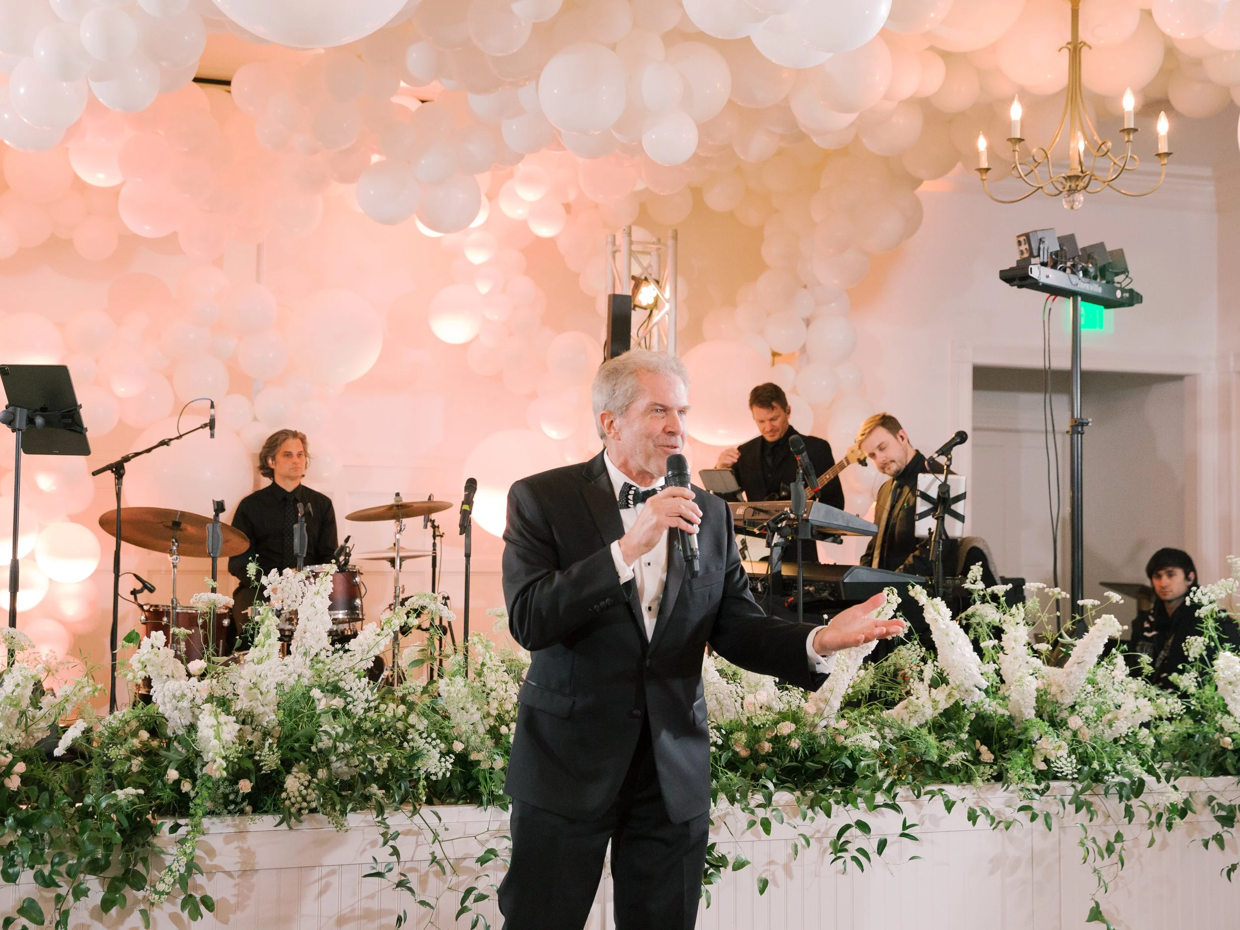 AliandBrady_Matties_Austin_Winter_Wedding93.jpg