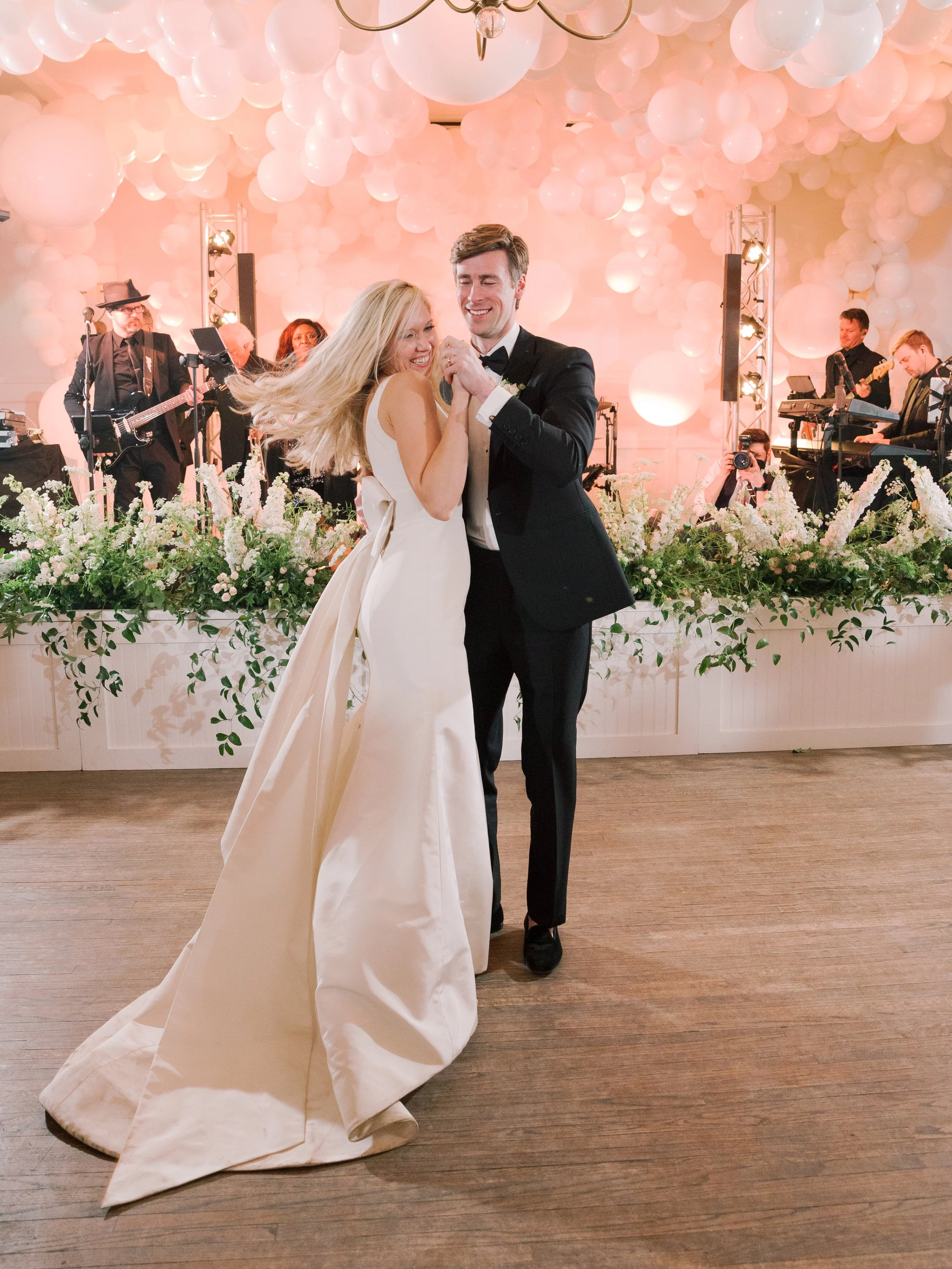 AliandBrady_Matties_Austin_Winter_Wedding94.jpg