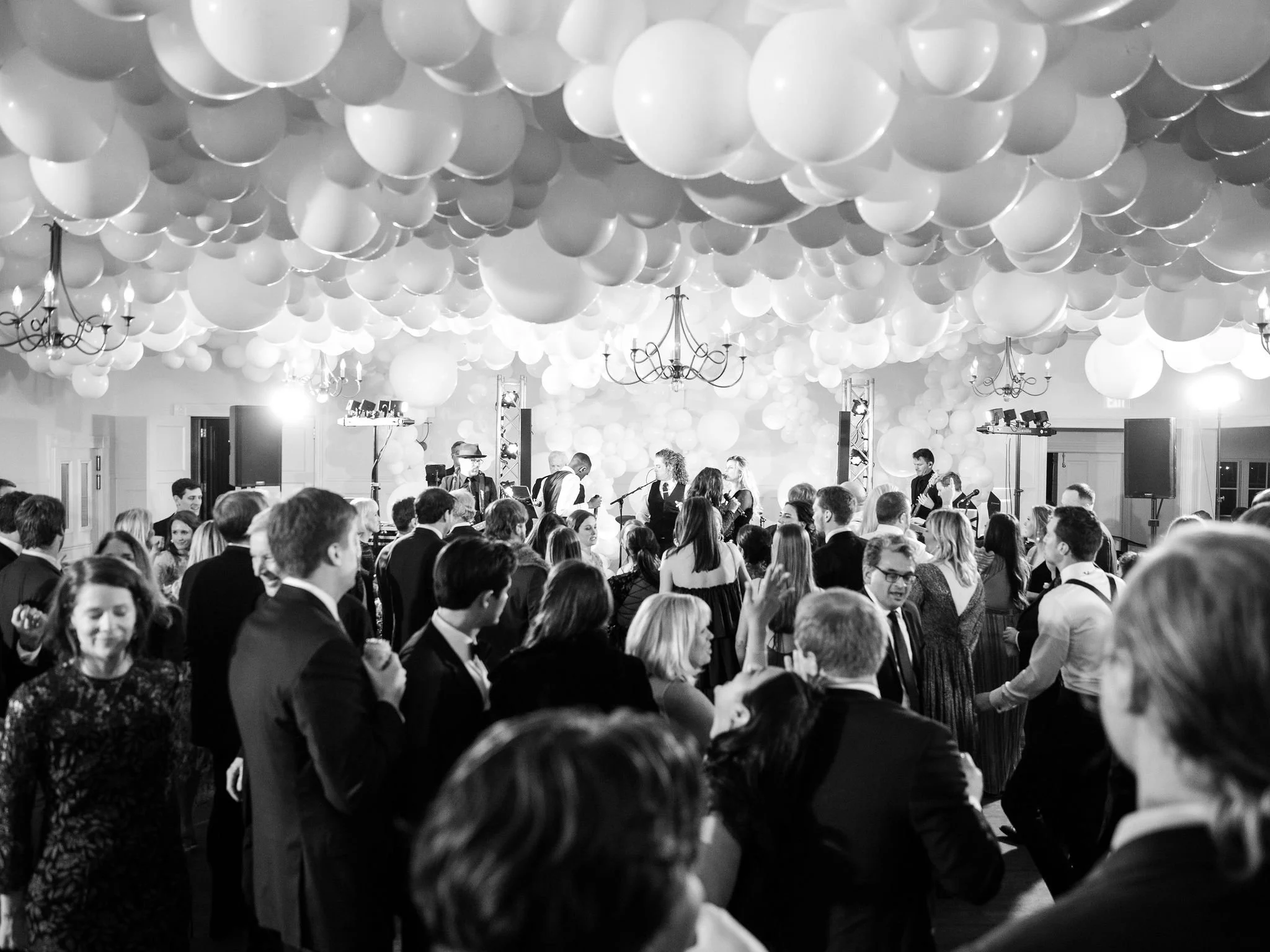 AliandBrady_Matties_Austin_Winter_Wedding96.jpg