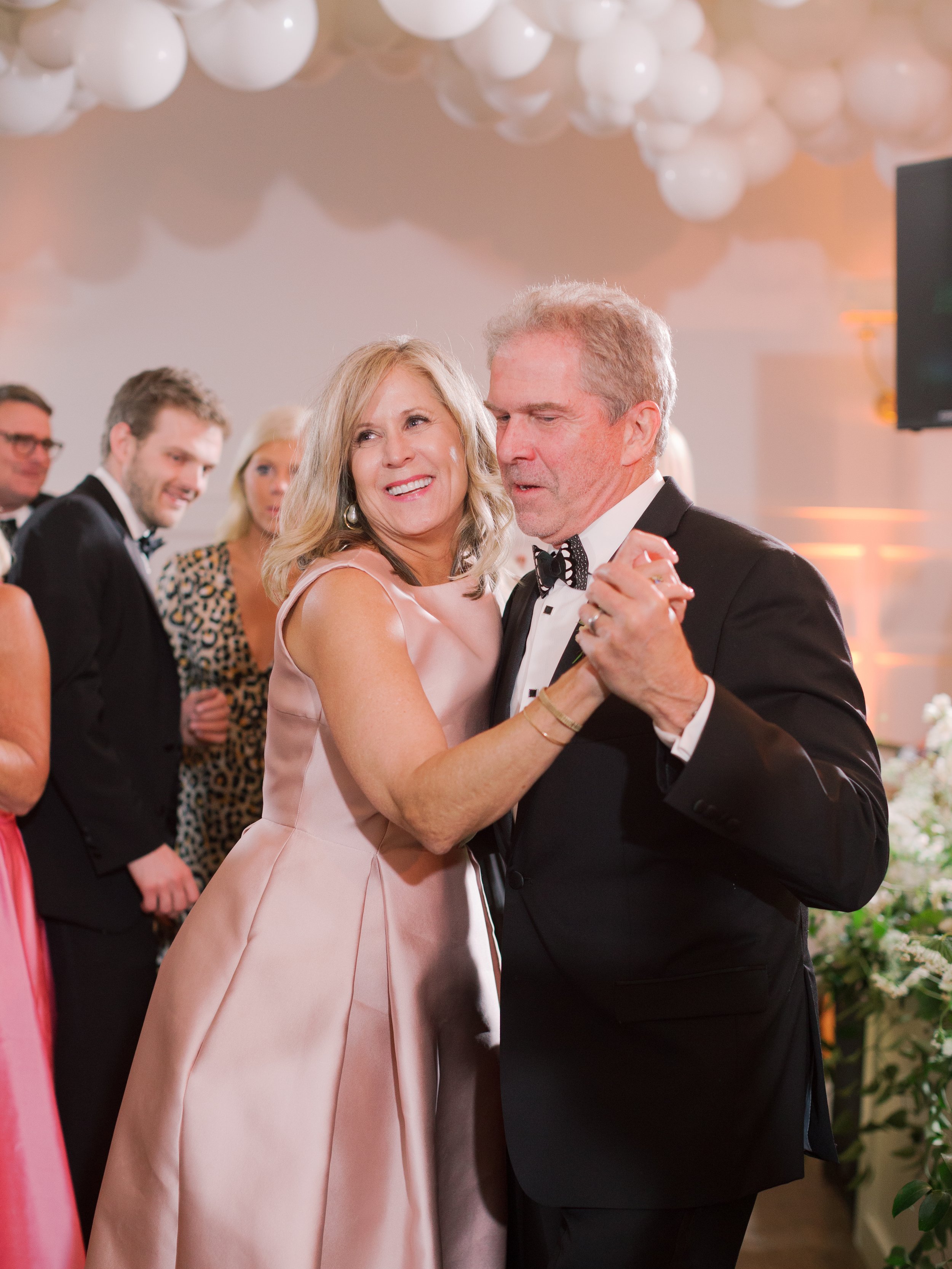 AliandBrady_Matties_Austin_Winter_Wedding95.jpg