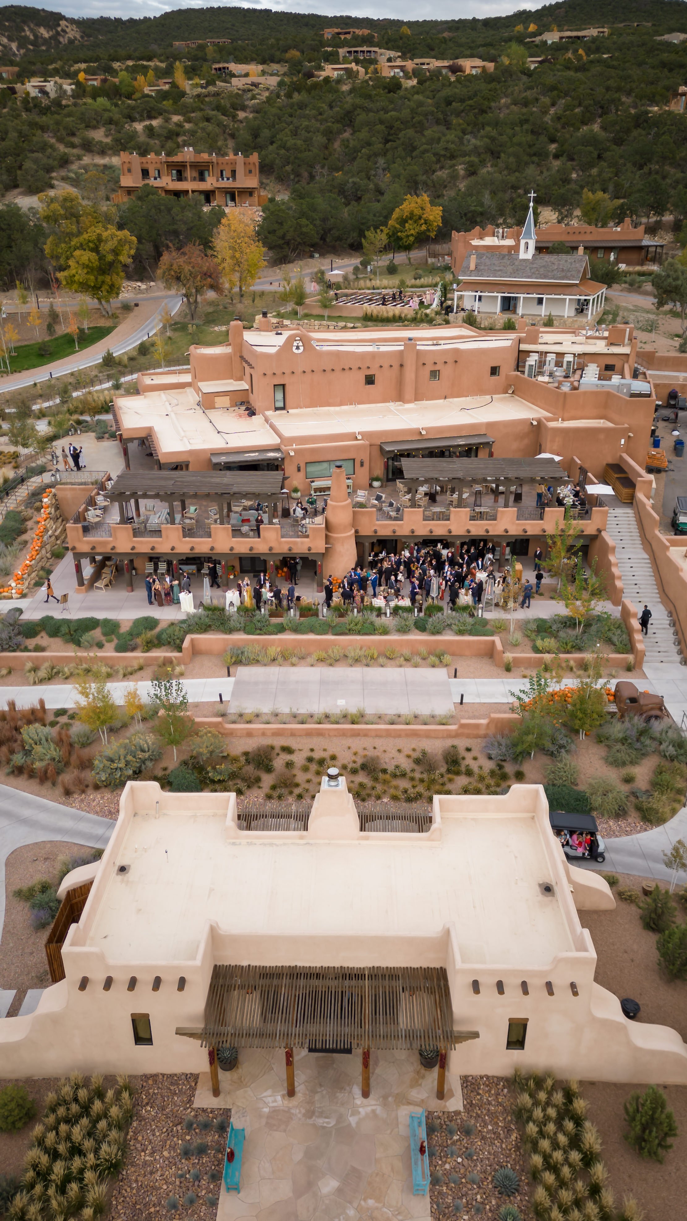 KateandJackSantaFe_BishopsLodge_Fall_Wedding_Romantic_Traditional33.jpg