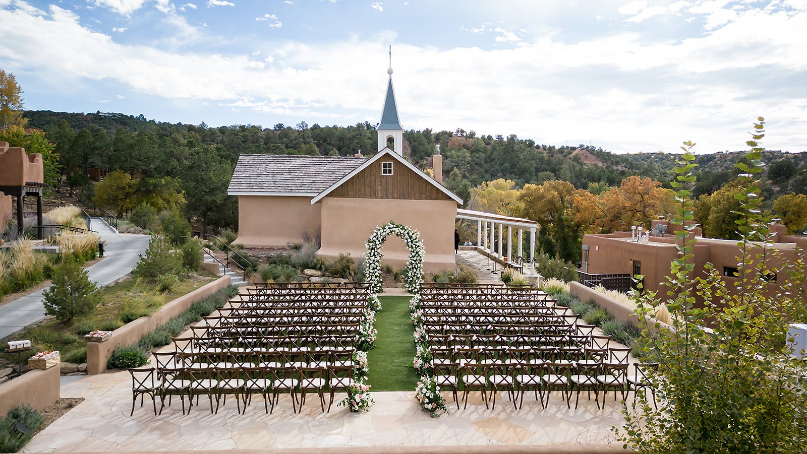 KateandJackSantaFe_BishopsLodge_Fall_Wedding_Romantic_Traditional90.jpg