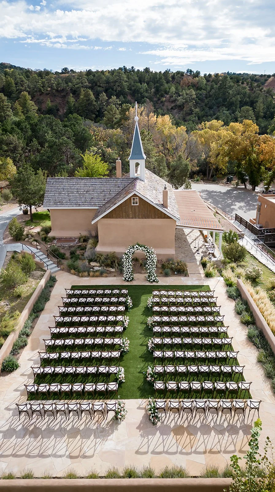 KateandJackSantaFe_BishopsLodge_Fall_Wedding_Romantic_Traditional91.jpg