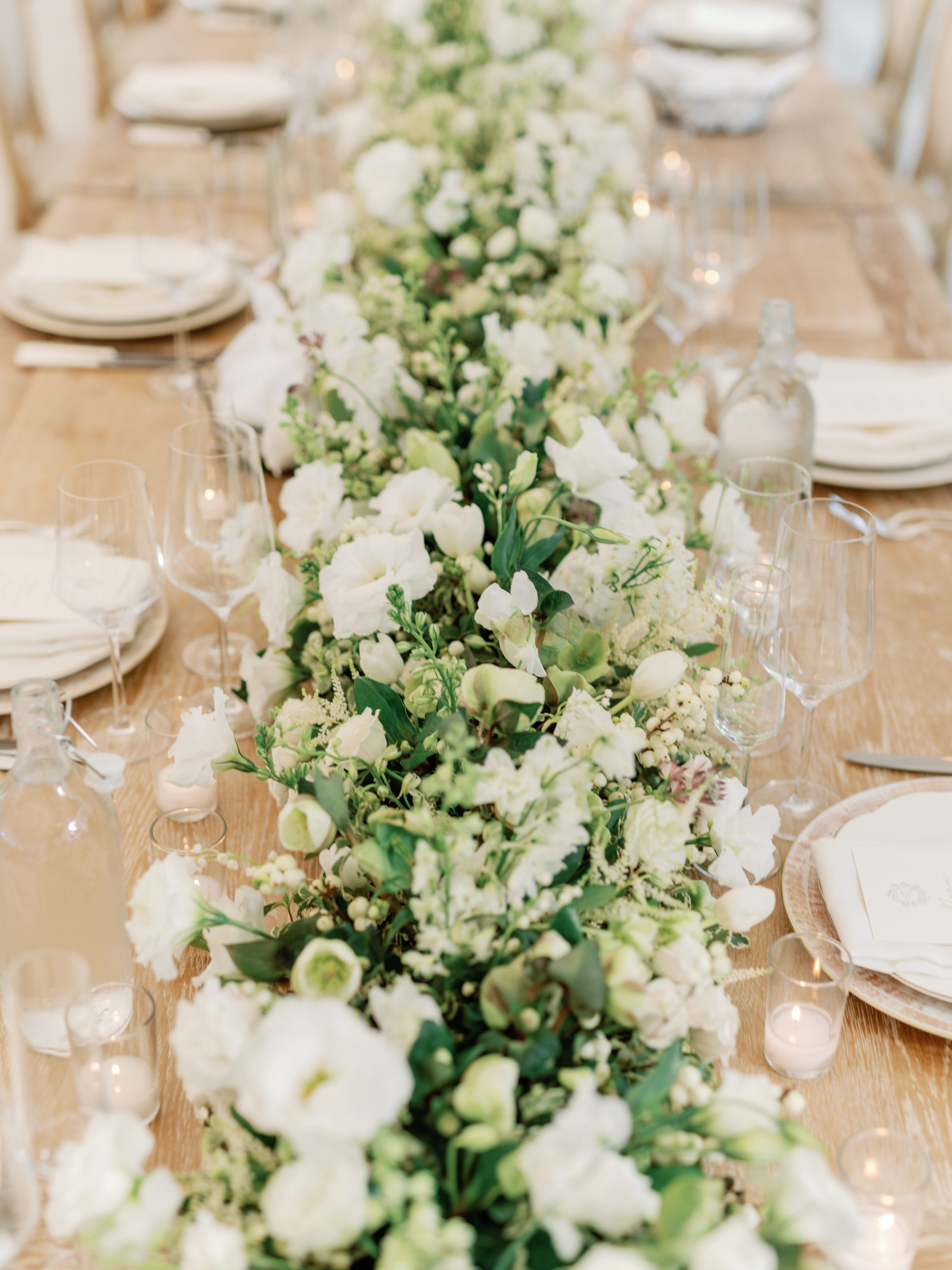 SandAAustin_Texas_PrivateEstate_Spring_Wedding_ItalianVilla47.jpg