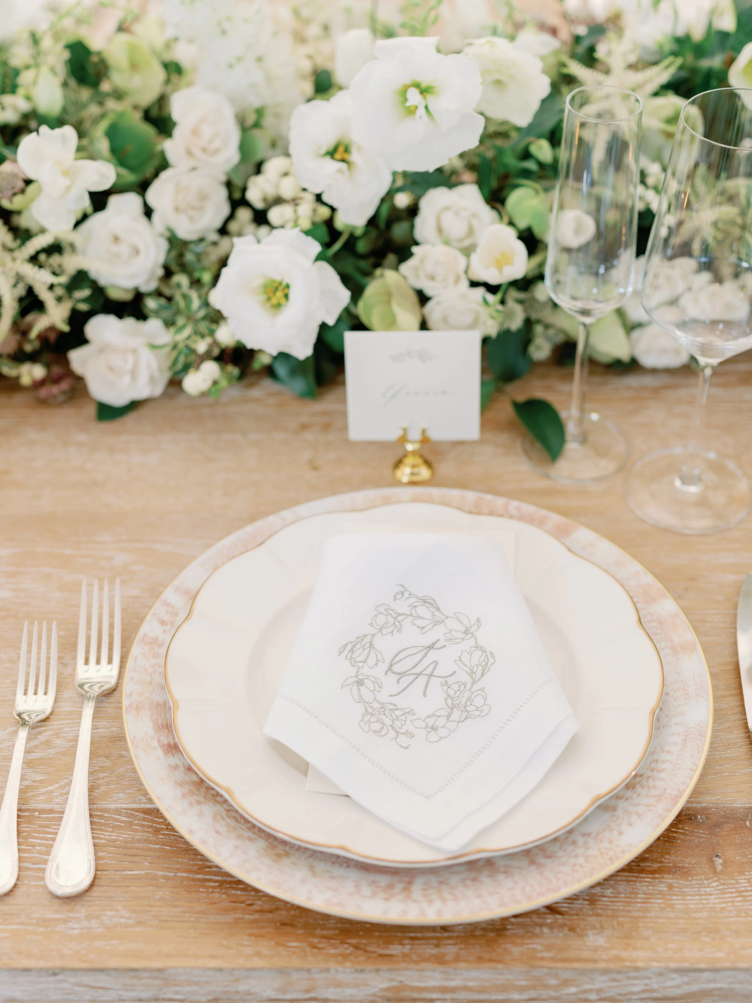 SandAAustin_Texas_PrivateEstate_Spring_Wedding_ItalianVilla46.jpg