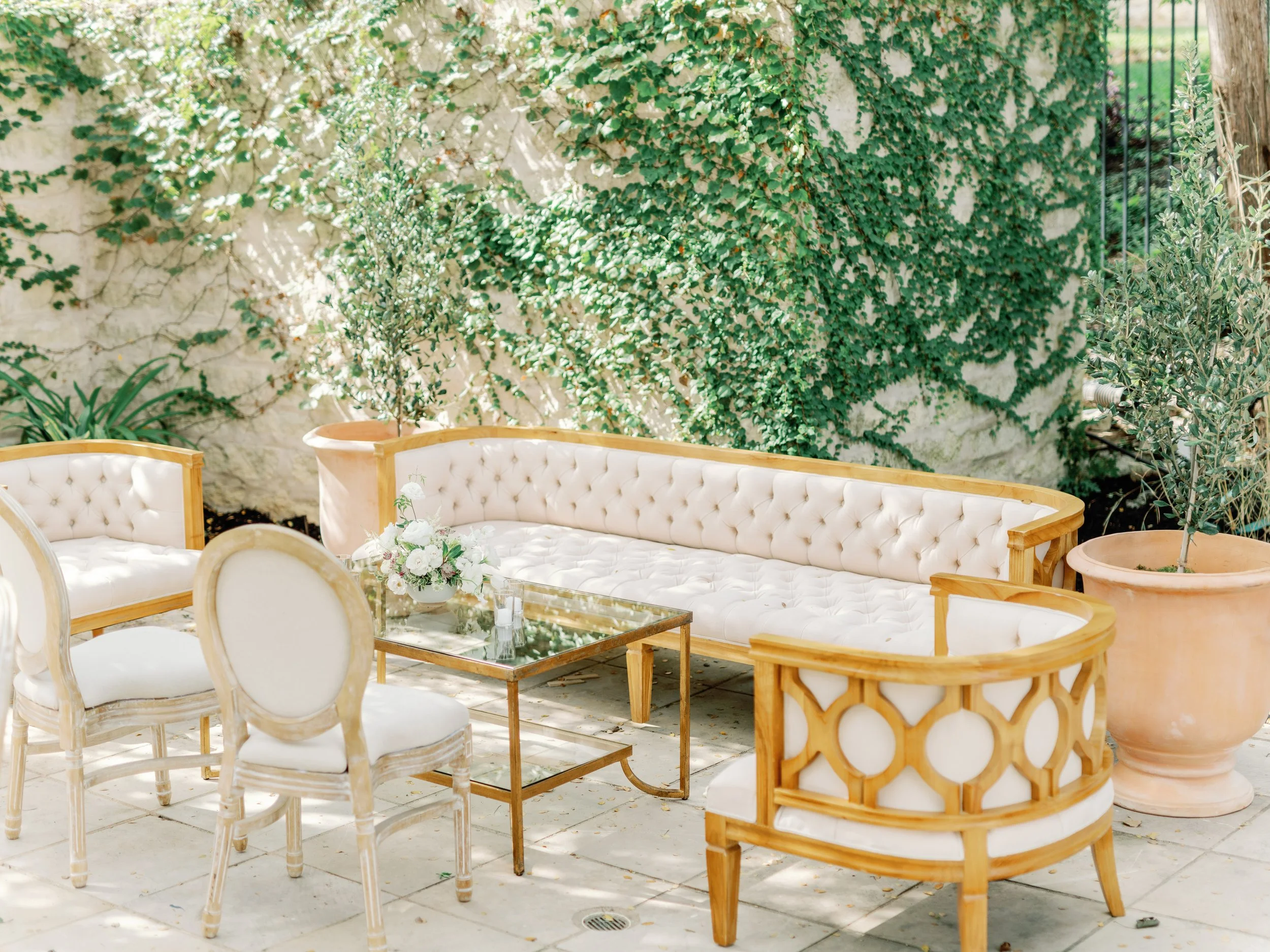SandAAustin_Texas_PrivateEstate_Spring_Wedding_ItalianVilla56.jpg
