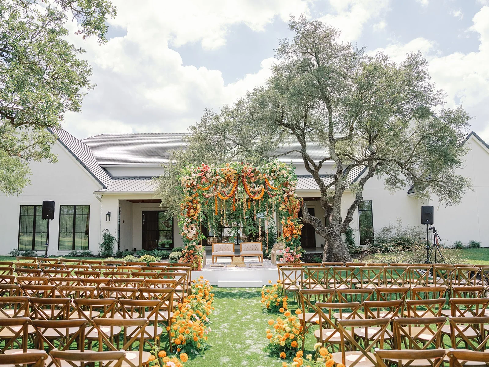 TrishlaandVP_Austin_Texas_IndianFusion_Wedding_Arlo57.jpg