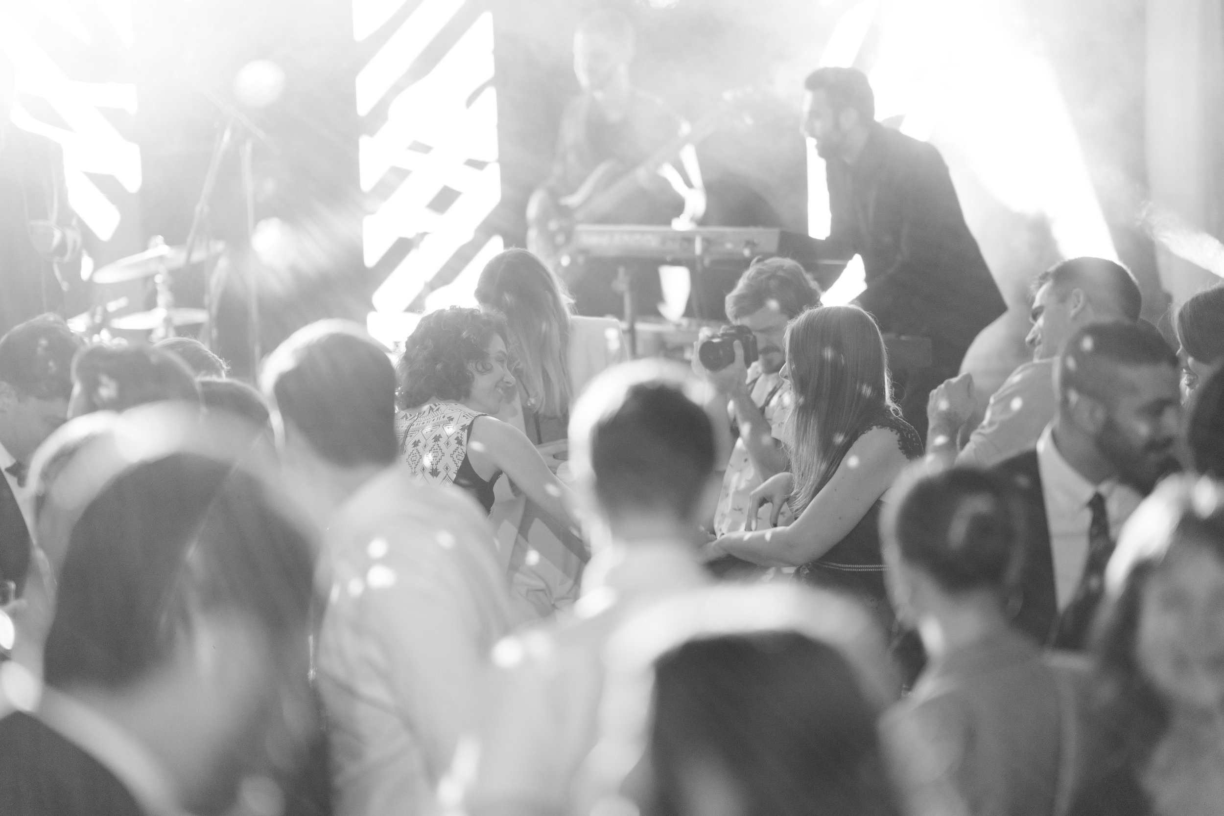 H&J_LagunaGloria_Austin_Spring_Wedding_Music10.jpg