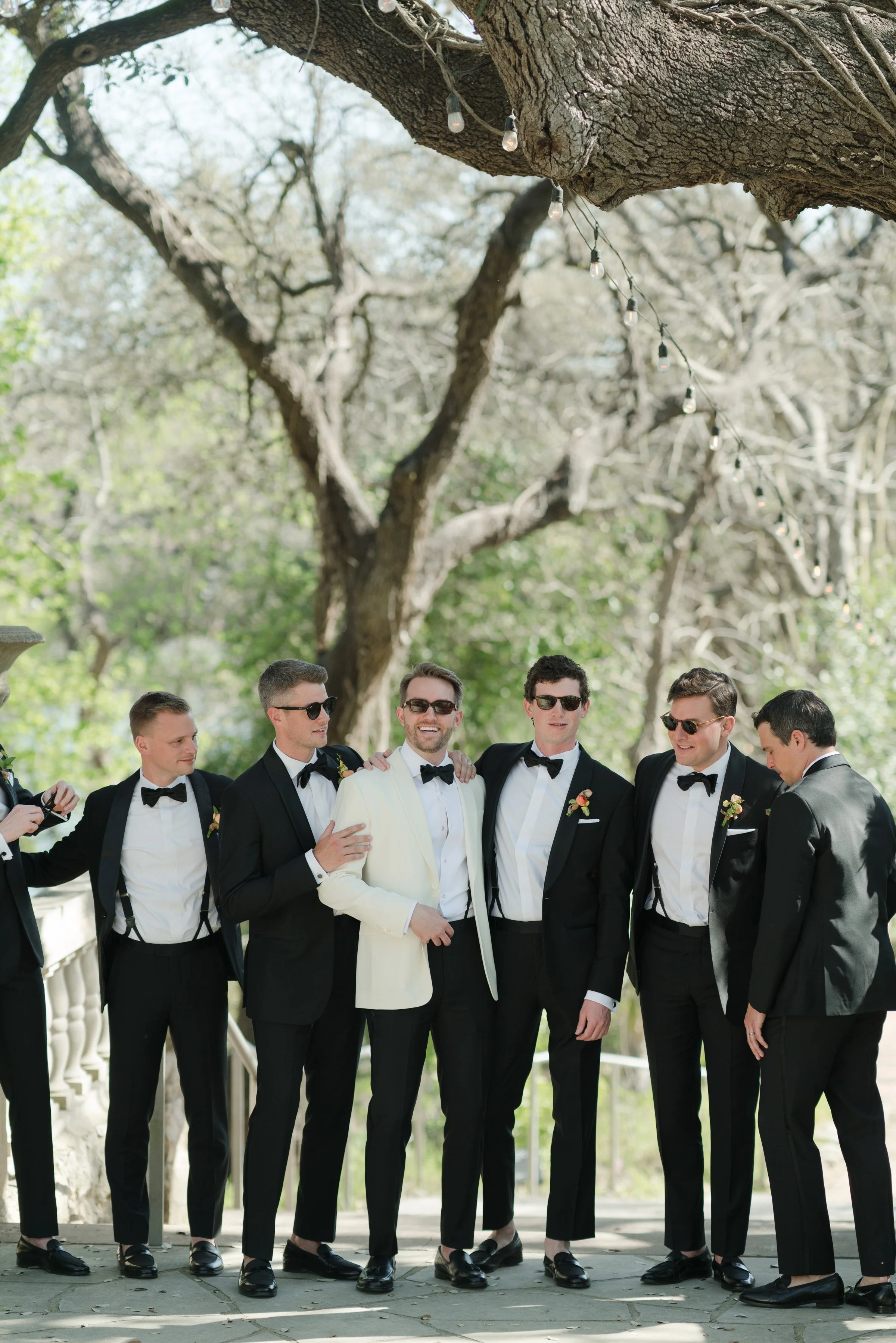 H&J_LagunaGloria_Austin_Spring_Wedding_Music19.jpg