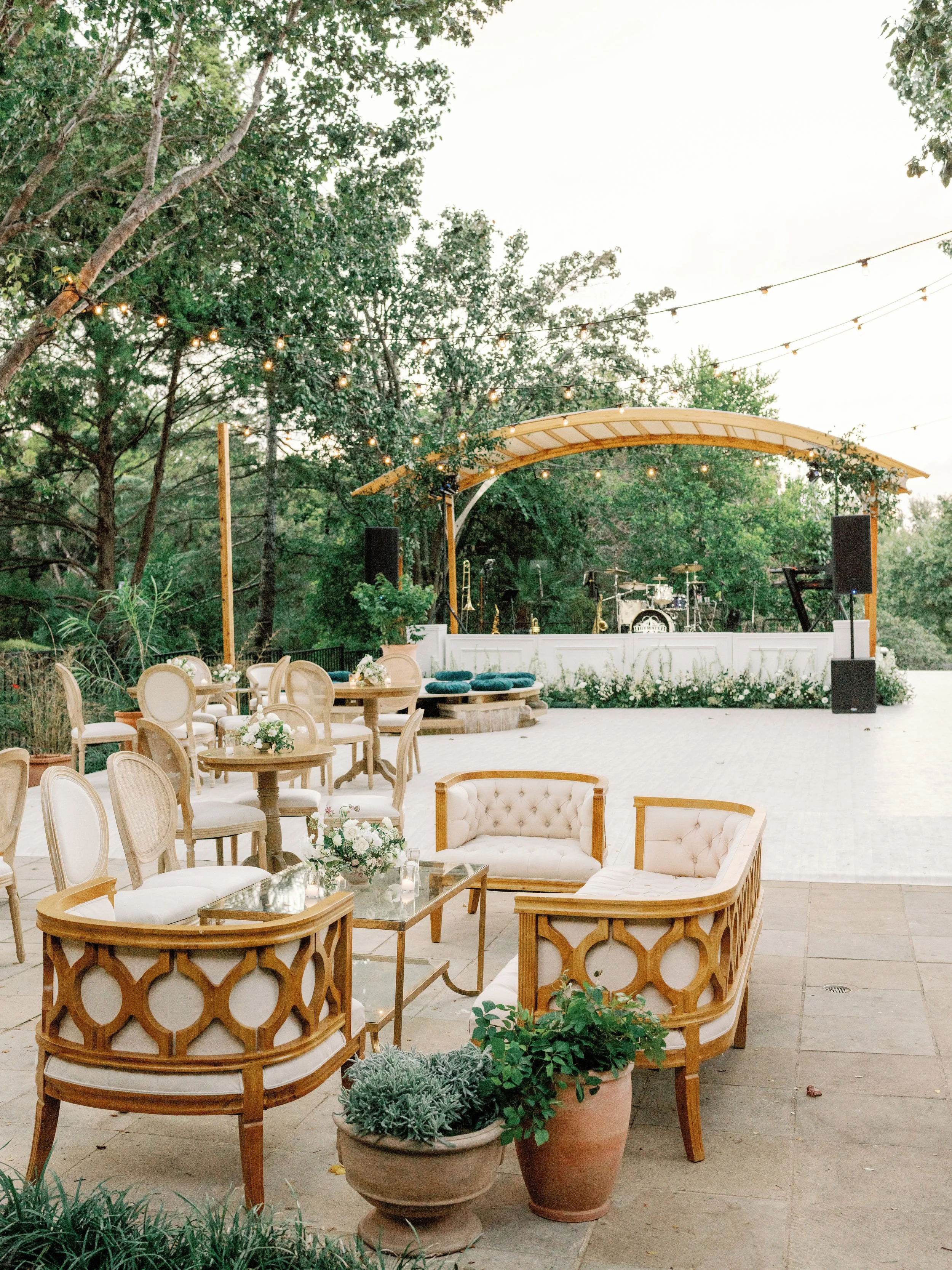 SandAAustin_Texas_PrivateEstate_Spring_Wedding_ItalianVilla60.jpg