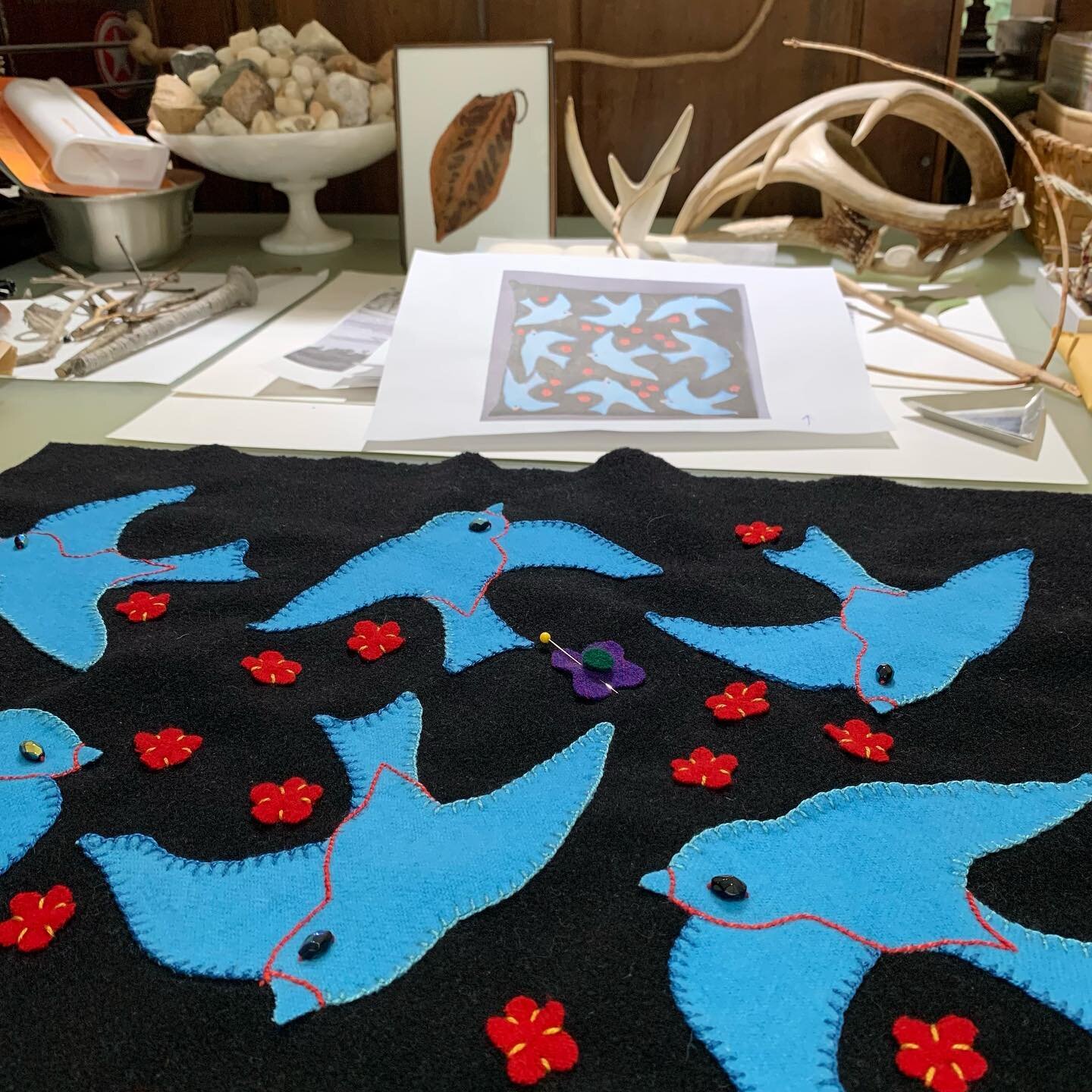 On my desk this morning. Finishing a thank you gift for a special friend.
I&rsquo;ll be teaching this technique in a Penny Rug workshop @snowfarm September 22-25 2022.
Just one spot left! Hope you can join us! 
Sign up @ snowfarm.org
.
.
.
.
.
#thank