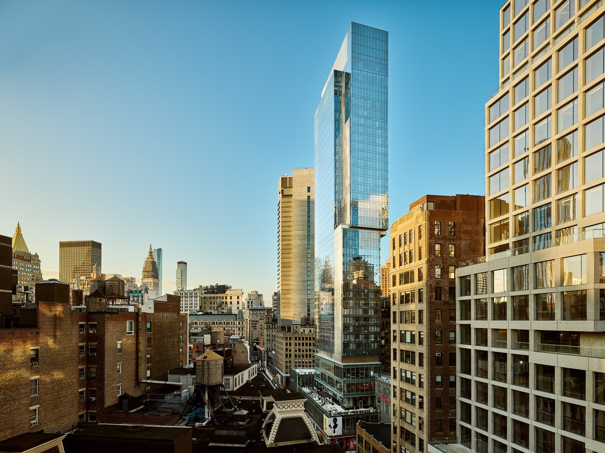 STANTEC-VIRGIN-1250BROADWAY-F.OUDEMAN©-04-sharpened.jpg