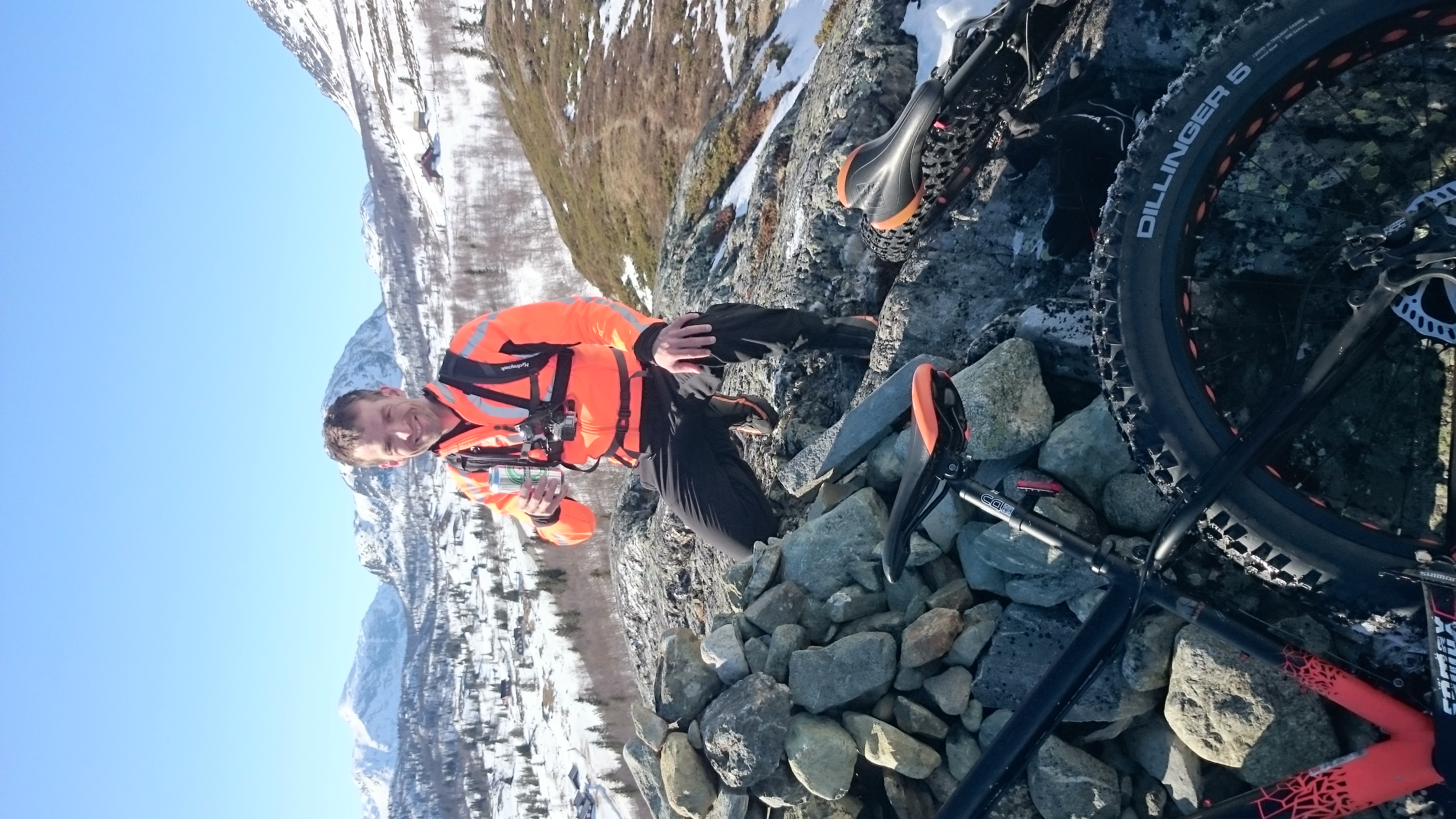 Det er få øl som smaker så godt som den du drikker på en fjelltopp med kjæresten