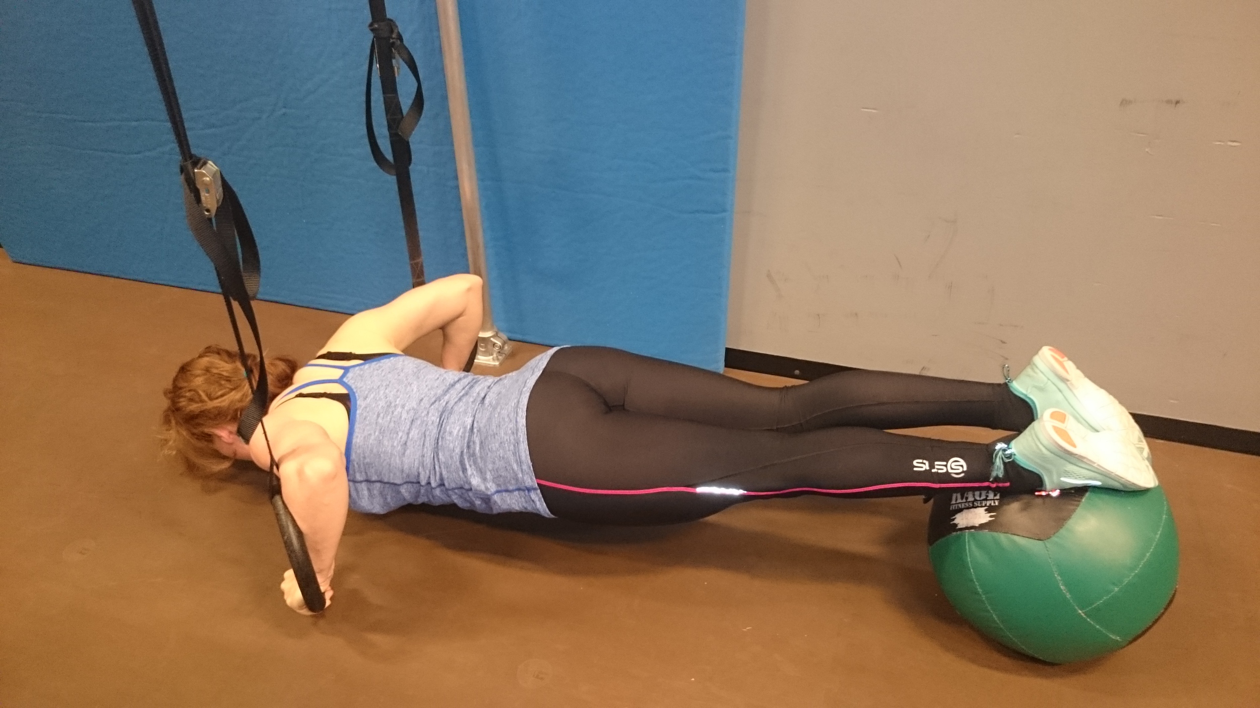 Klarer du mer enn 10 vanlige push ups, da er det på tide å utfordre deg selv. :-) 