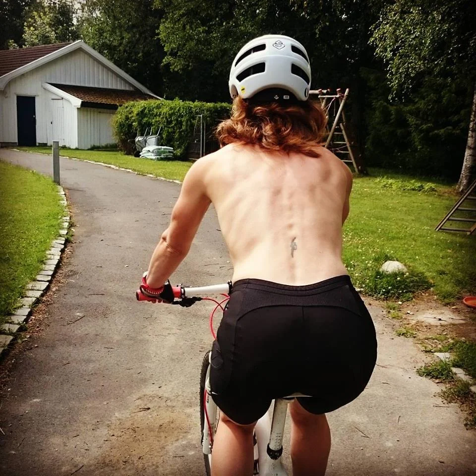 Jeg har utviklet et eget program for styrke for syklister som er beskrevet i en tidligere blogg. Ta gjerne kontakt med meg om du ønsker mer informasjon eller hjelp av meg som personlig trener. 