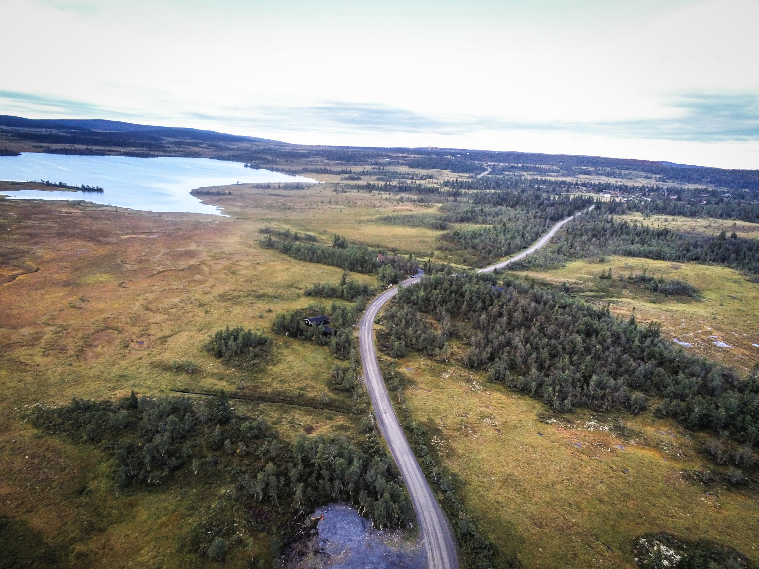 Birkebeinerrittet har mil etter mil med vidunderlig natur, så forsøk å løft blikket av og til. 