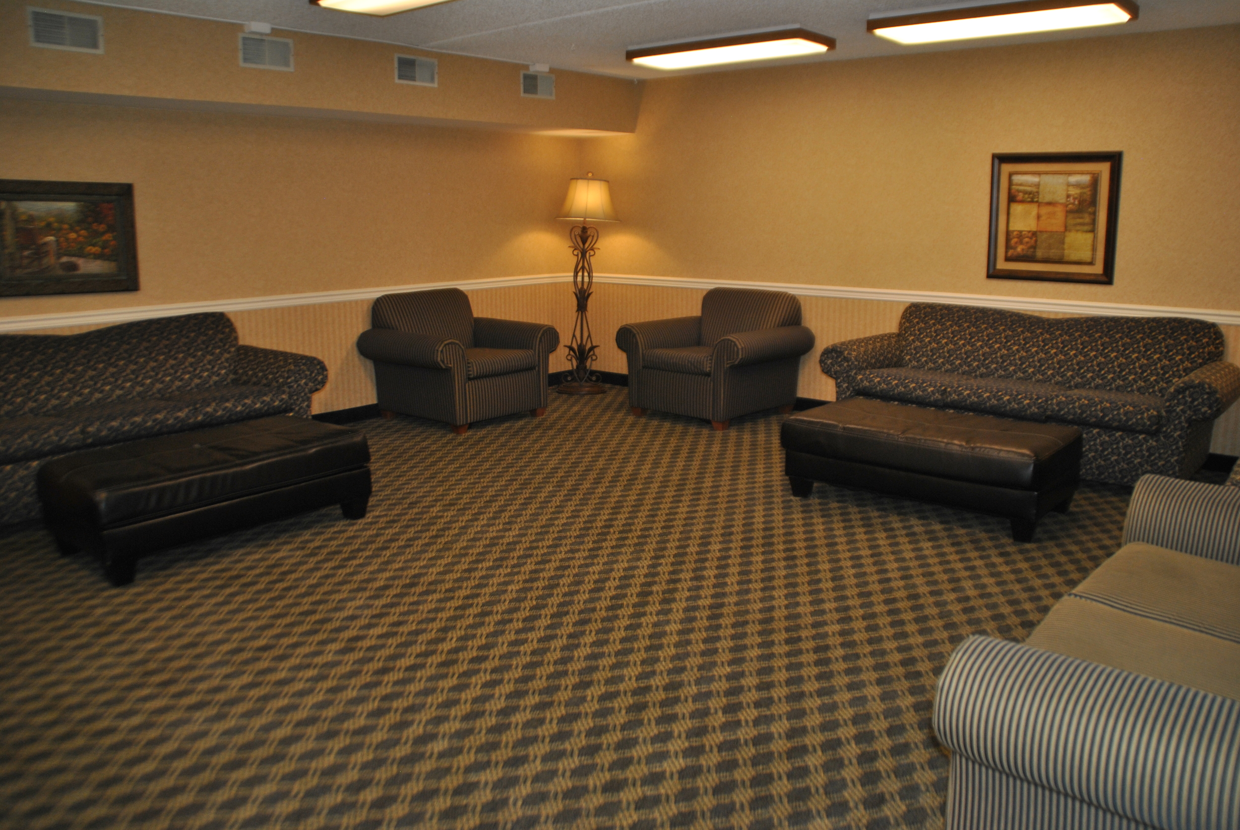 Sycamore Lounge on Main Level of Riverside Manor