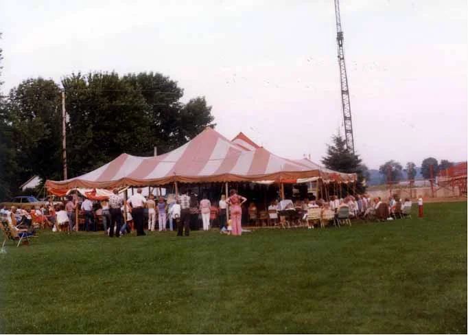 05tent.JPG