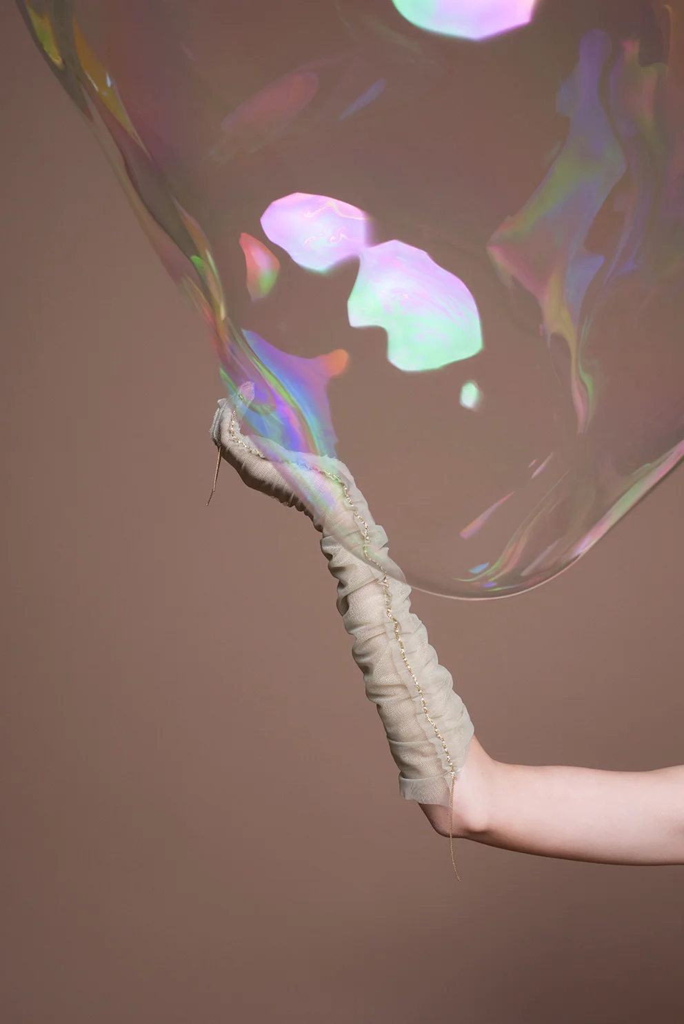 imke-panhuijzen-the-golden-bubble-10-lr.jpg
