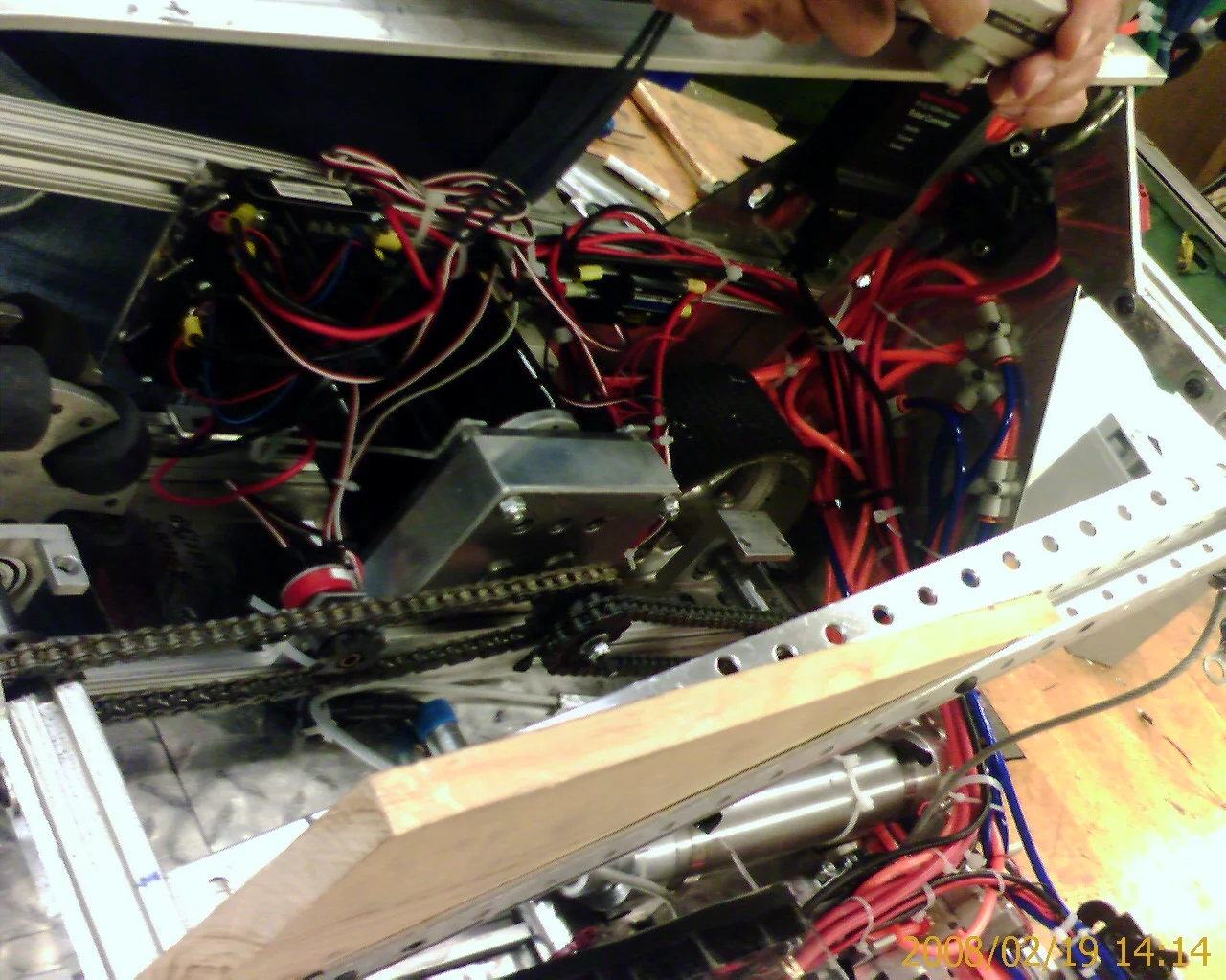 200802191414_00037.jpg