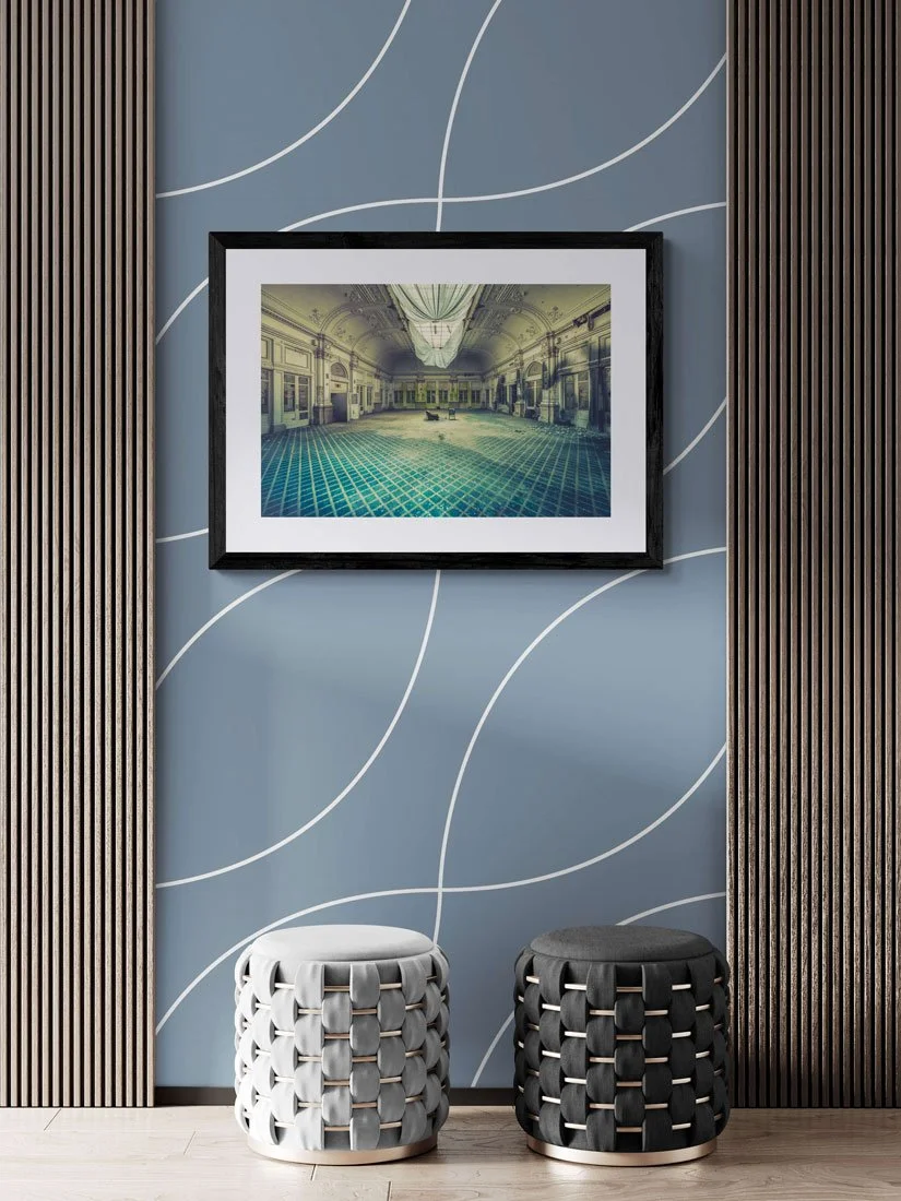 round-stools-next-to-feature-wall.jpg