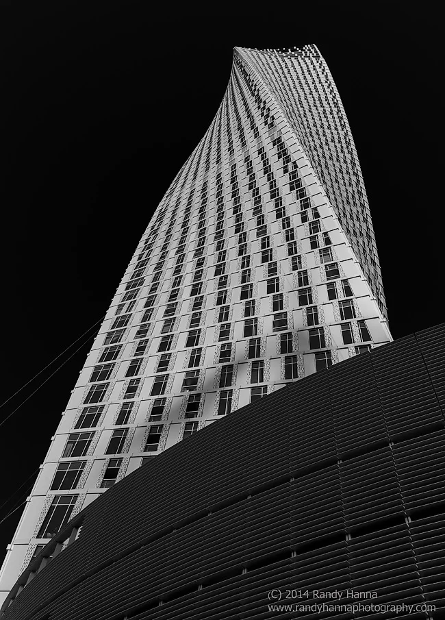The Cayan Building in B&W, otherwise known as “Twisty” Nikon D4, 24-70 f/2.8 @ 31mm, ISO 125, 1/200 sec at f/8.0